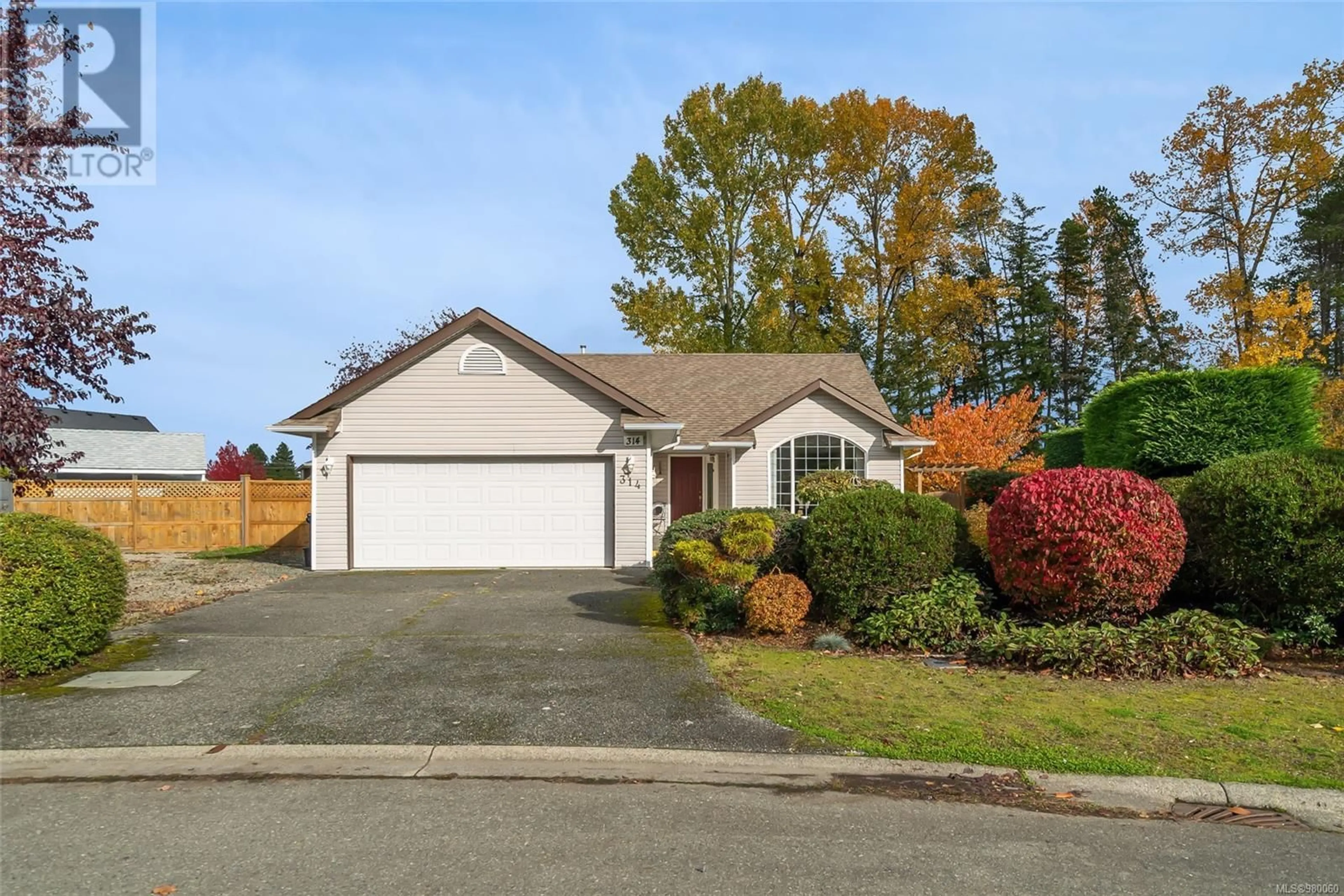 Frontside or backside of a home, the street view for 314 Rheumer Cres, Parksville British Columbia V9P1C8