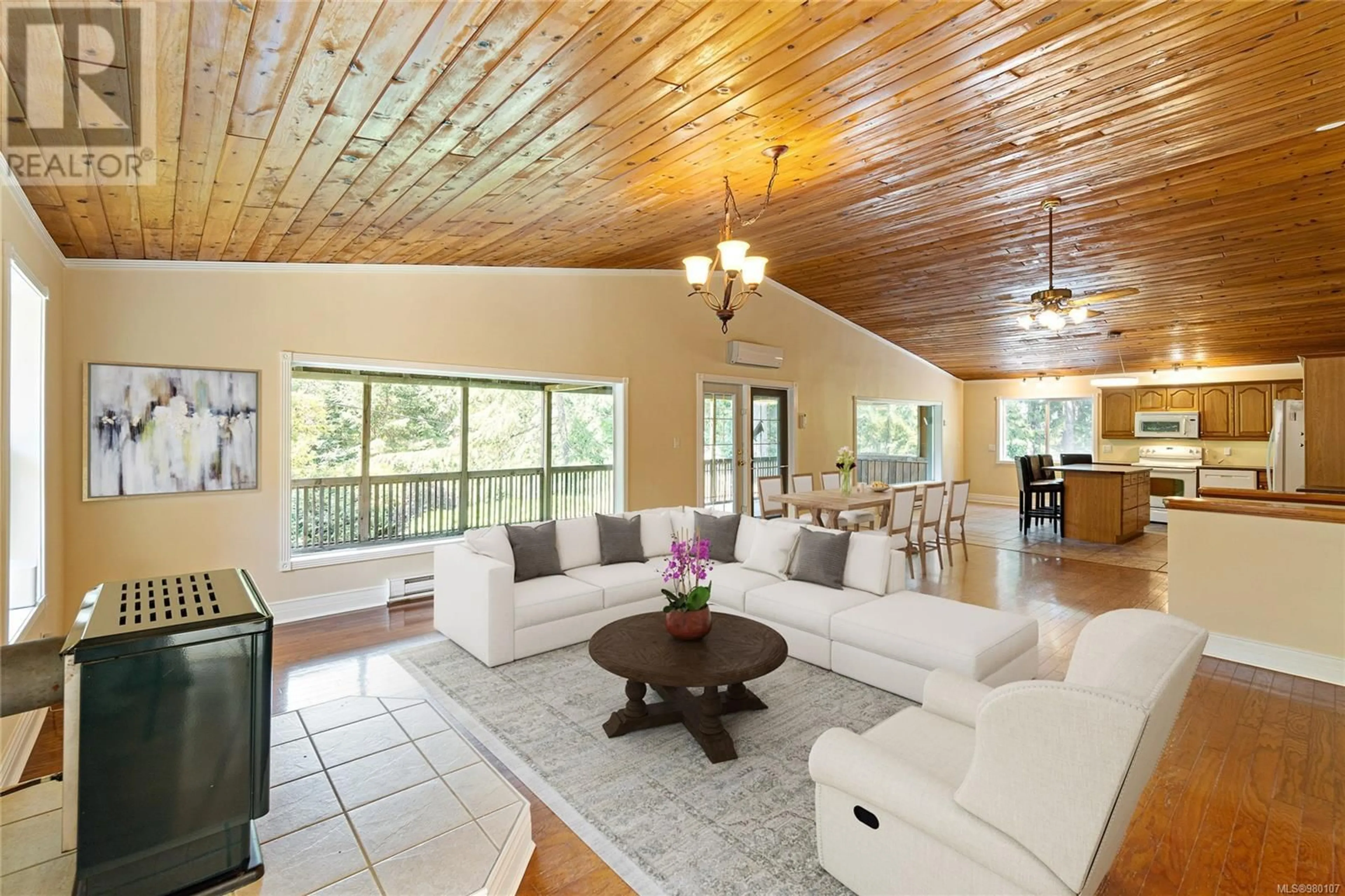 Living room, wood floors for 190 Rosislos Blvd, Gabriola Island British Columbia V0R1X1