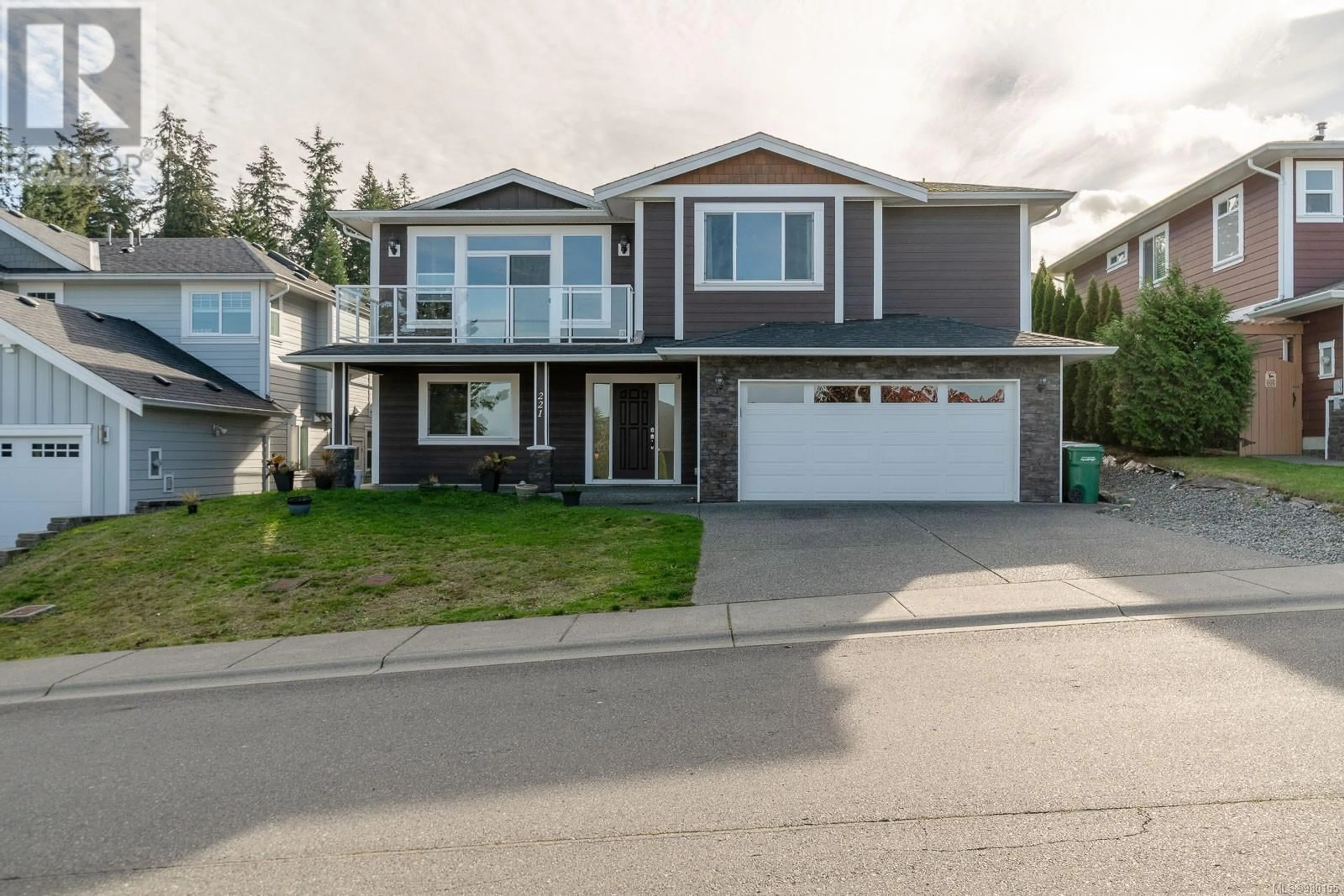 Frontside or backside of a home, the street view for 221 Shiloh Dr, Nanaimo British Columbia V9R7C8