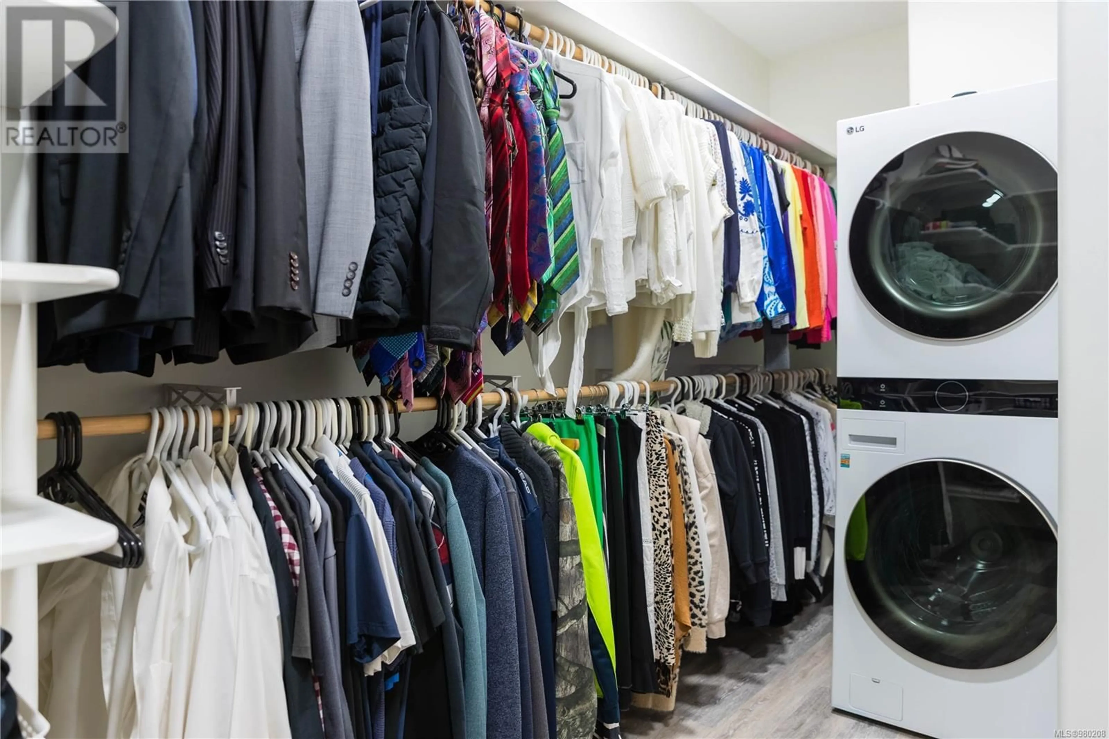 Laundry room for 740 WINDOVER TERRACE, Metchosin British Columbia V9C4G4