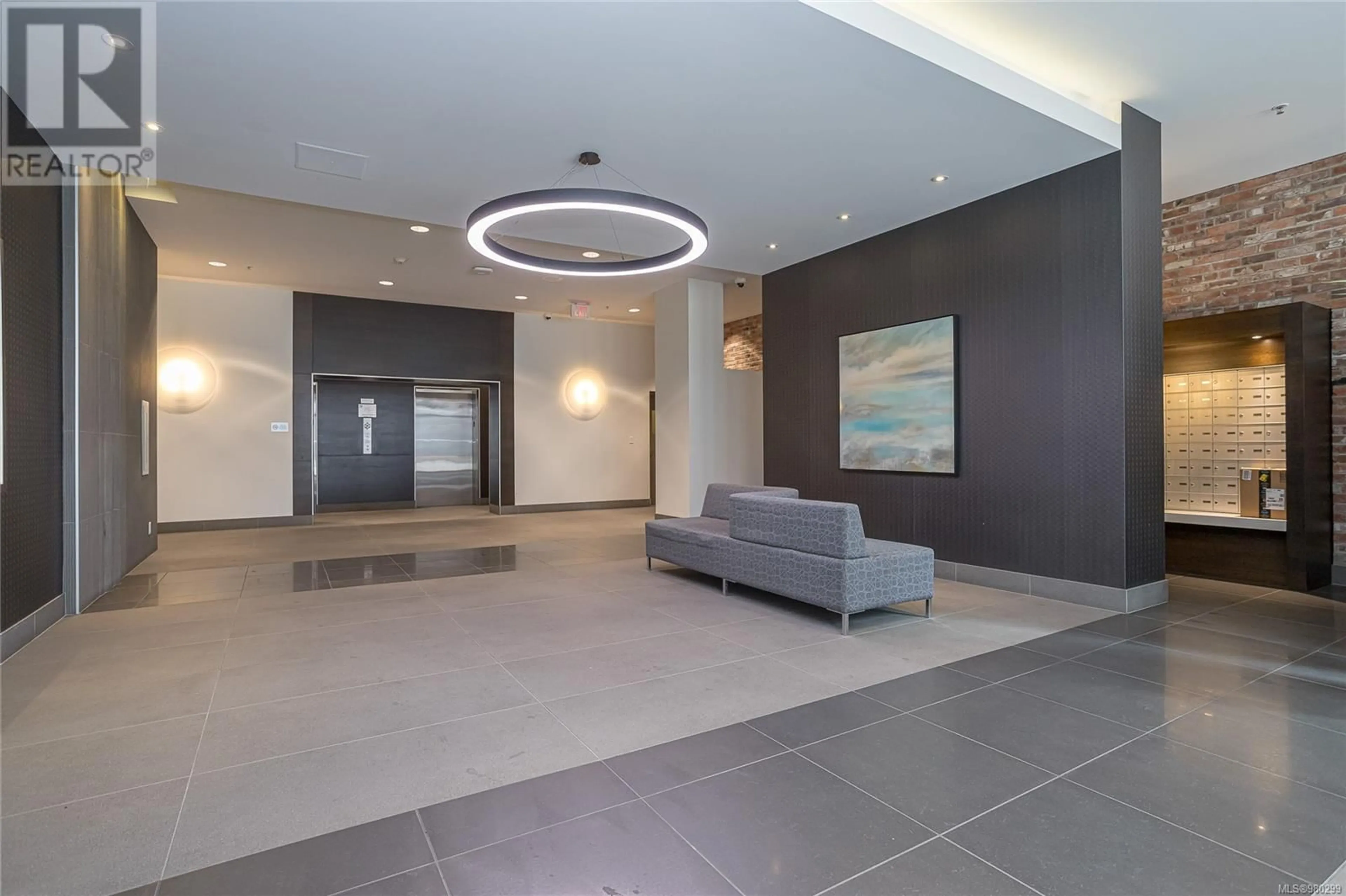 Indoor lobby, cement floor for 1403 728 Yates St, Victoria British Columbia V8W0C8