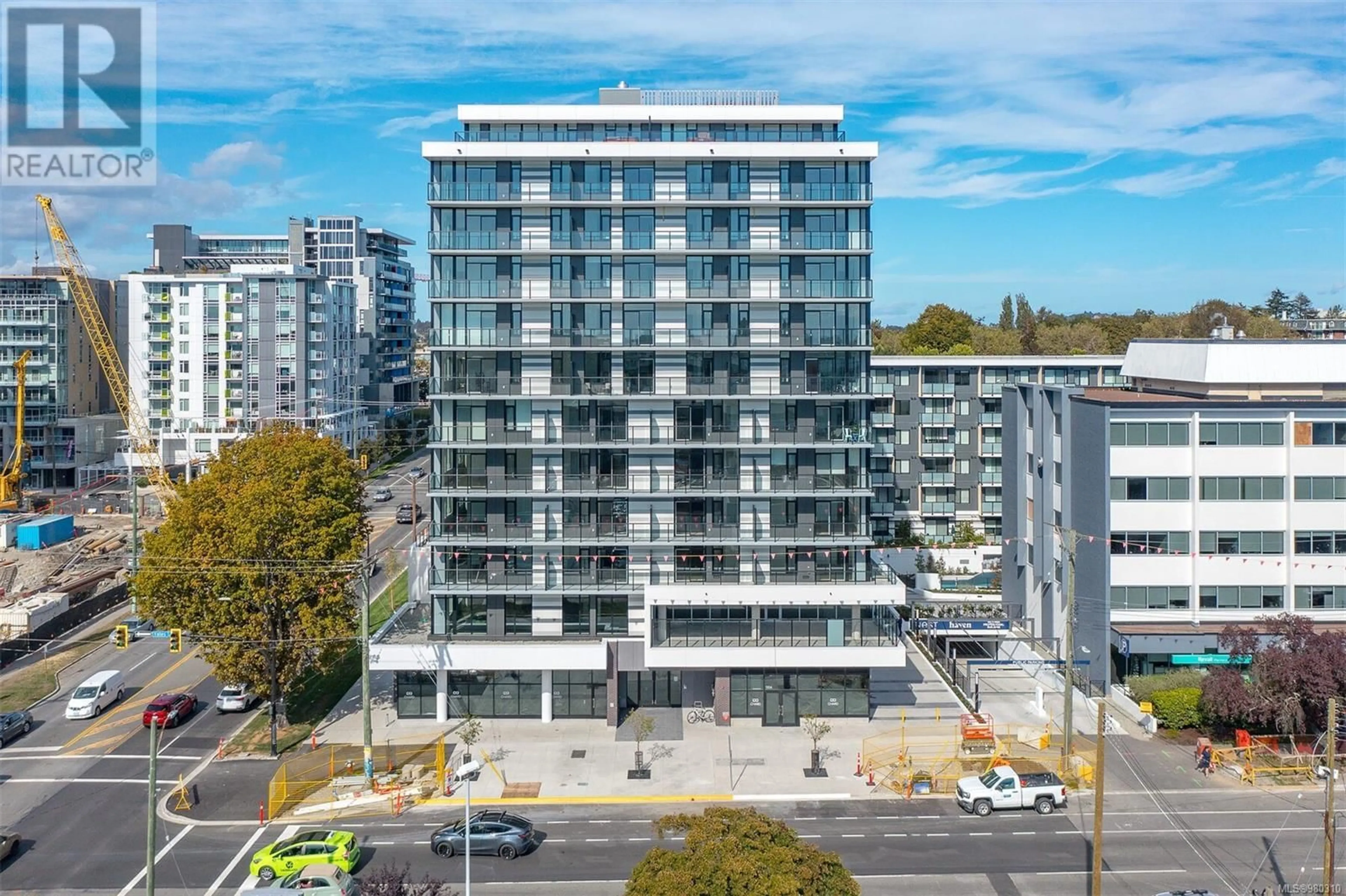 A pic from exterior of the house or condo, the front or back of building for 1010 1100 Yates St, Victoria British Columbia V8V0H5