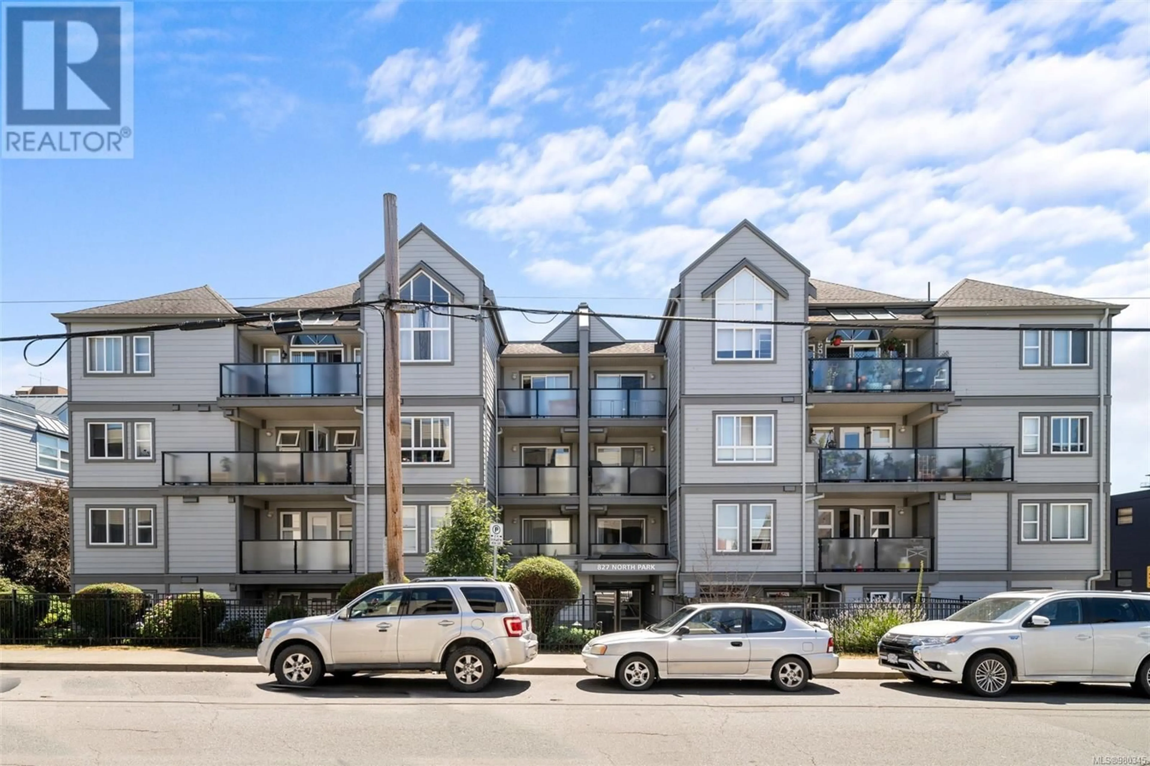 A pic from exterior of the house or condo, the front or back of building for 209 827 North Park St, Victoria British Columbia V8W3Y3