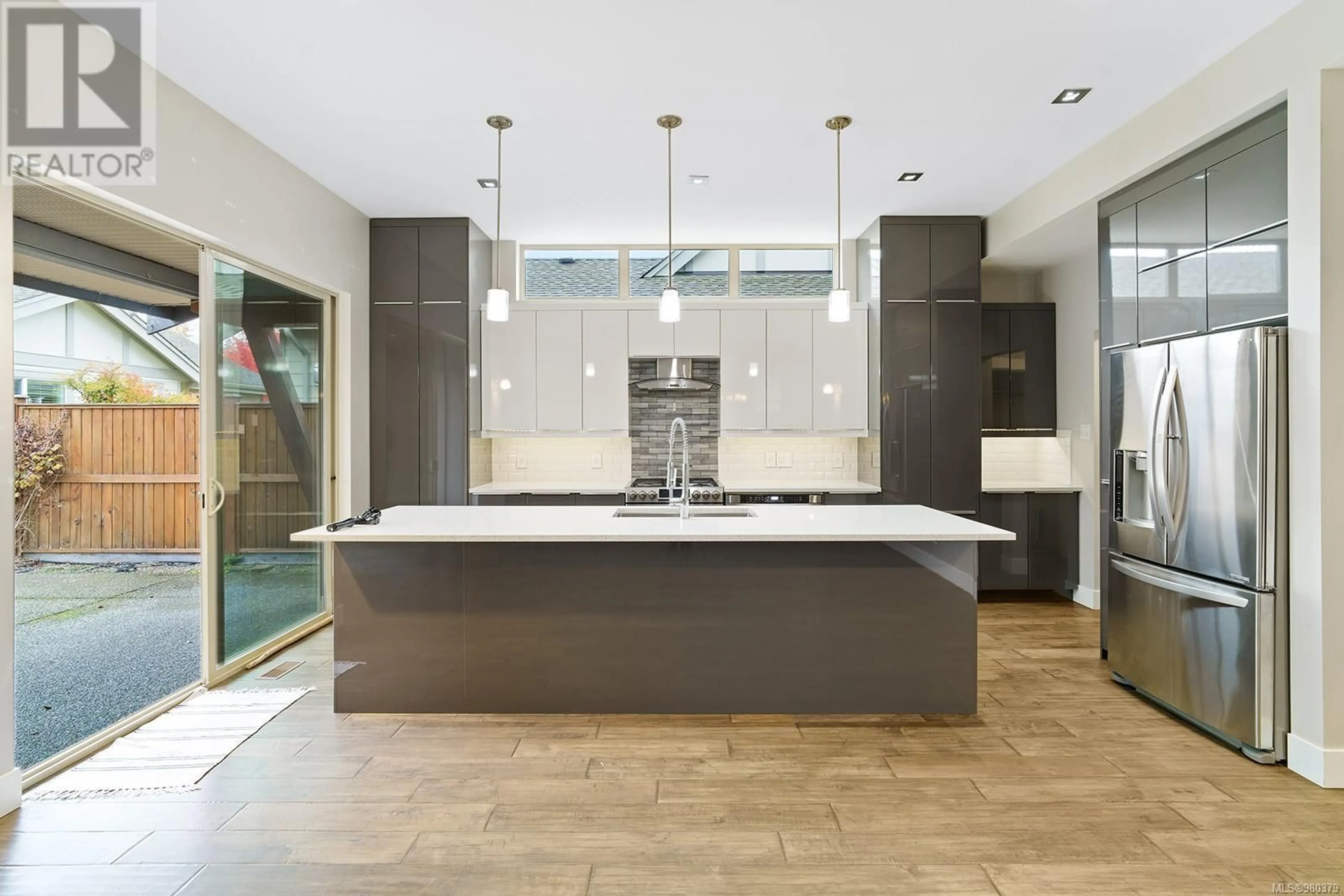 Contemporary kitchen, ceramic floors for 738 West Ridge Way, Qualicum Beach British Columbia V9K0A9