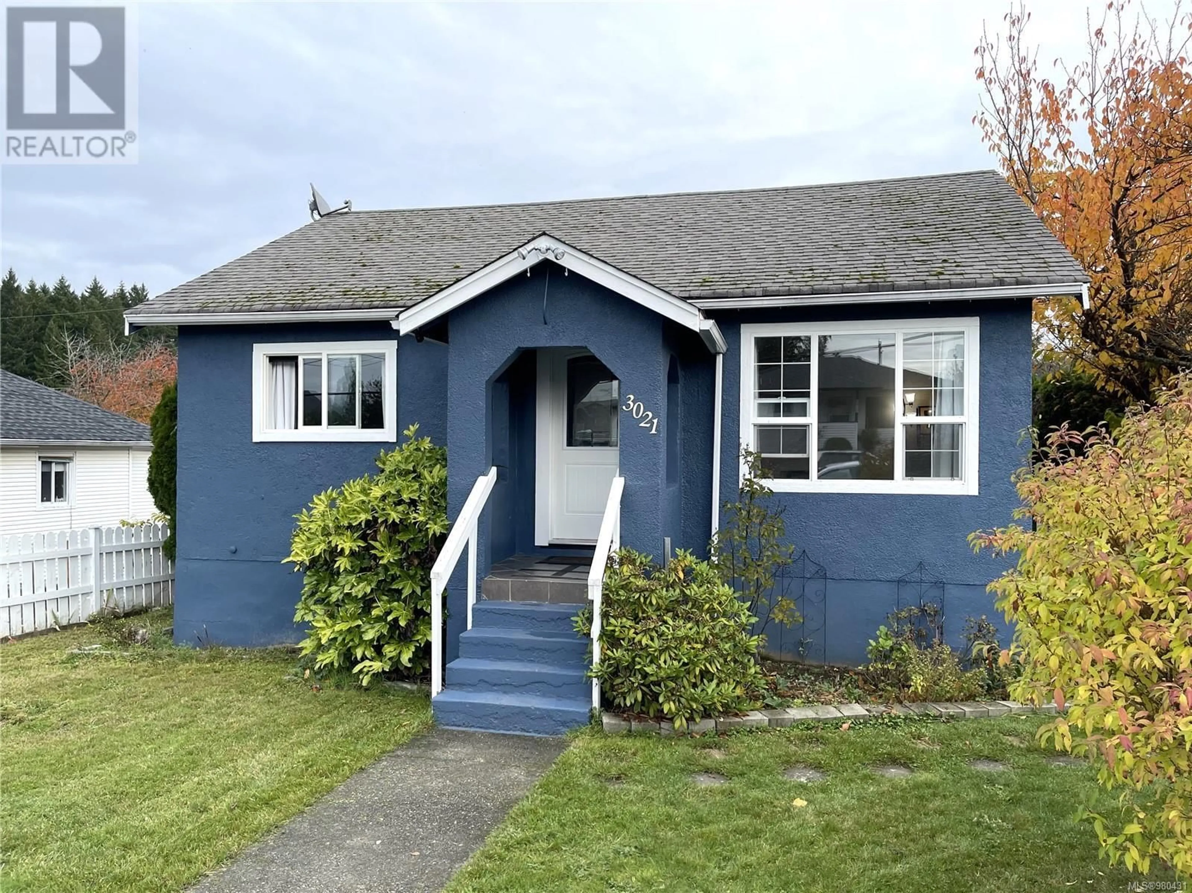 Frontside or backside of a home, cottage for 3021 Anderson Ave, Port Alberni British Columbia V9Y2V3