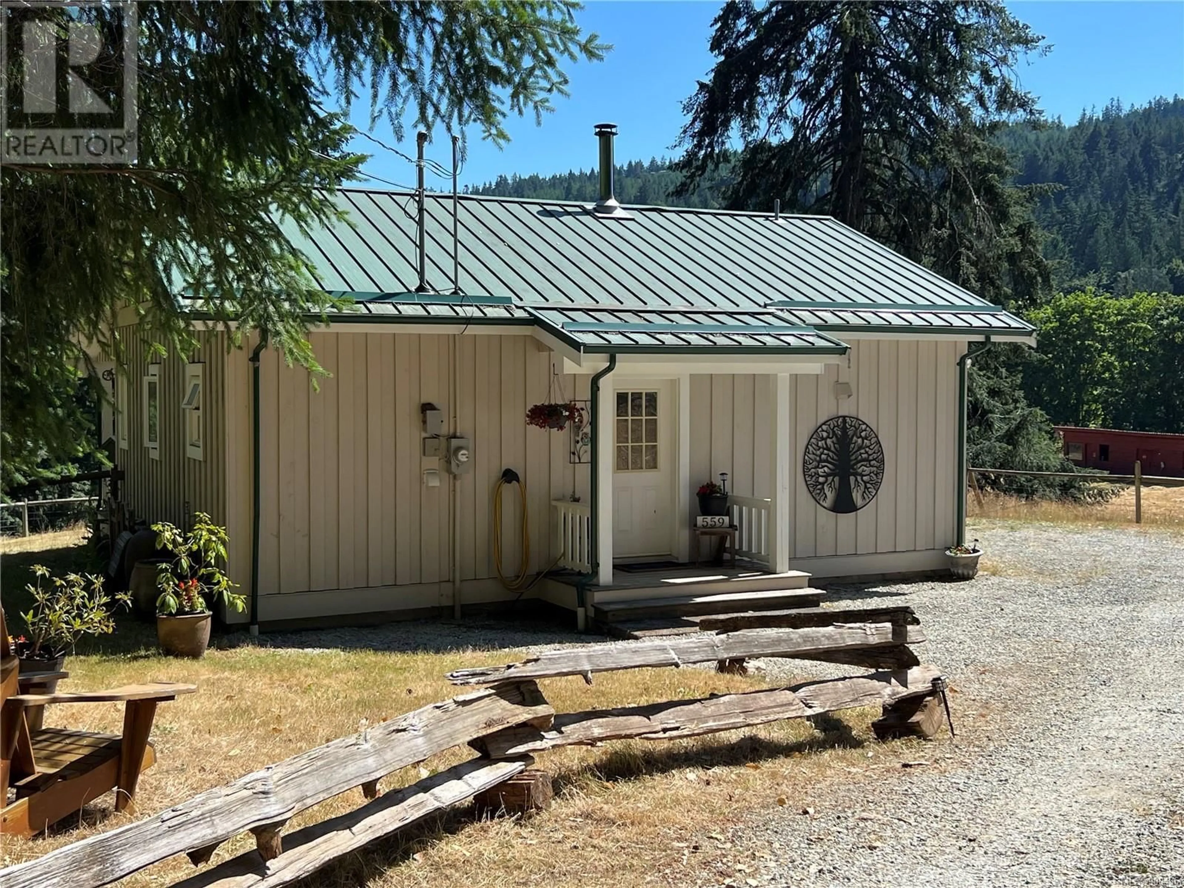 Shed for 559 Blackburn Rd, Salt Spring British Columbia V8K2H2