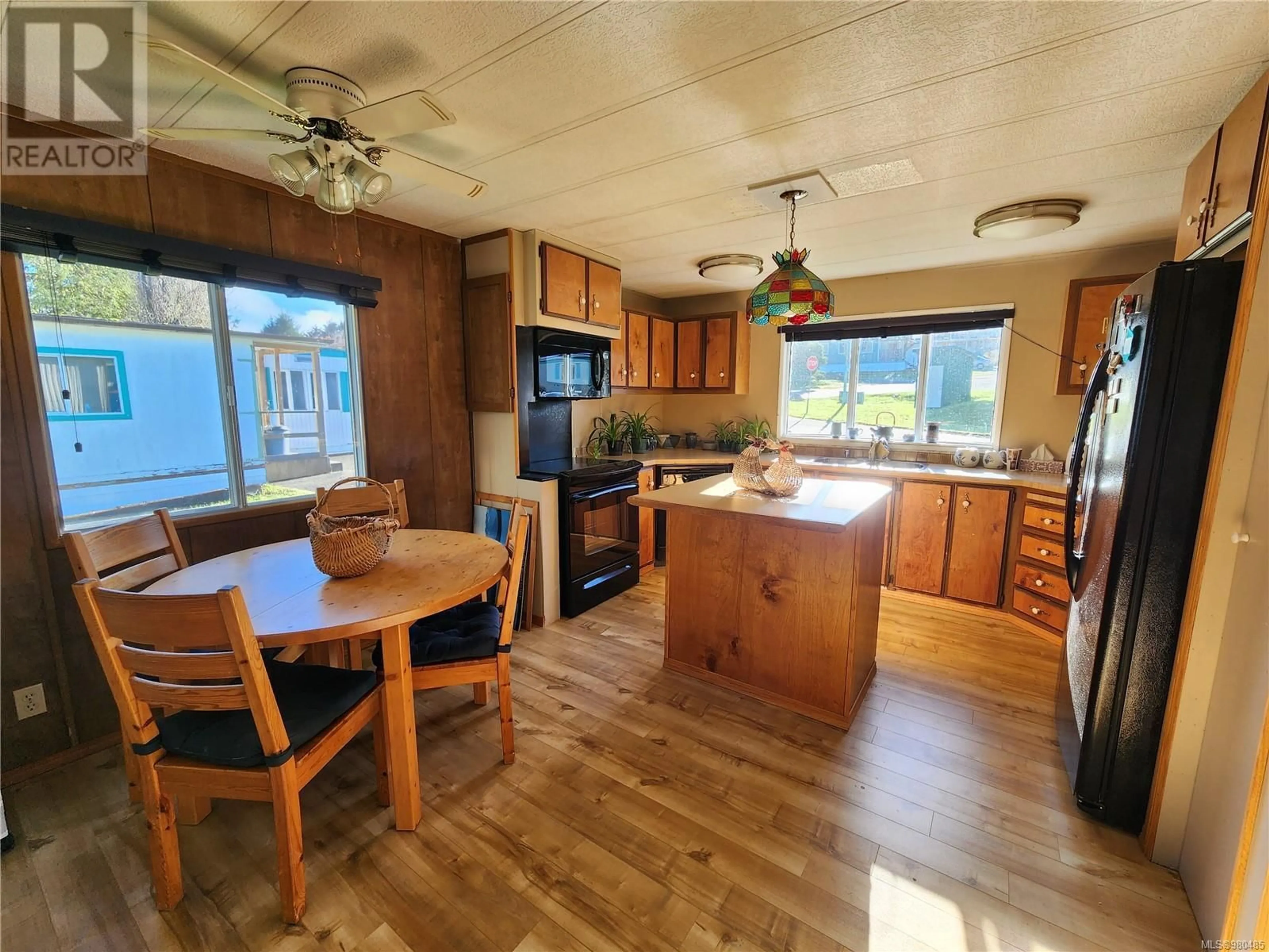 Open concept kitchen for 18 5250 Beaver Harbour Rd, Port Hardy British Columbia V0N2P0