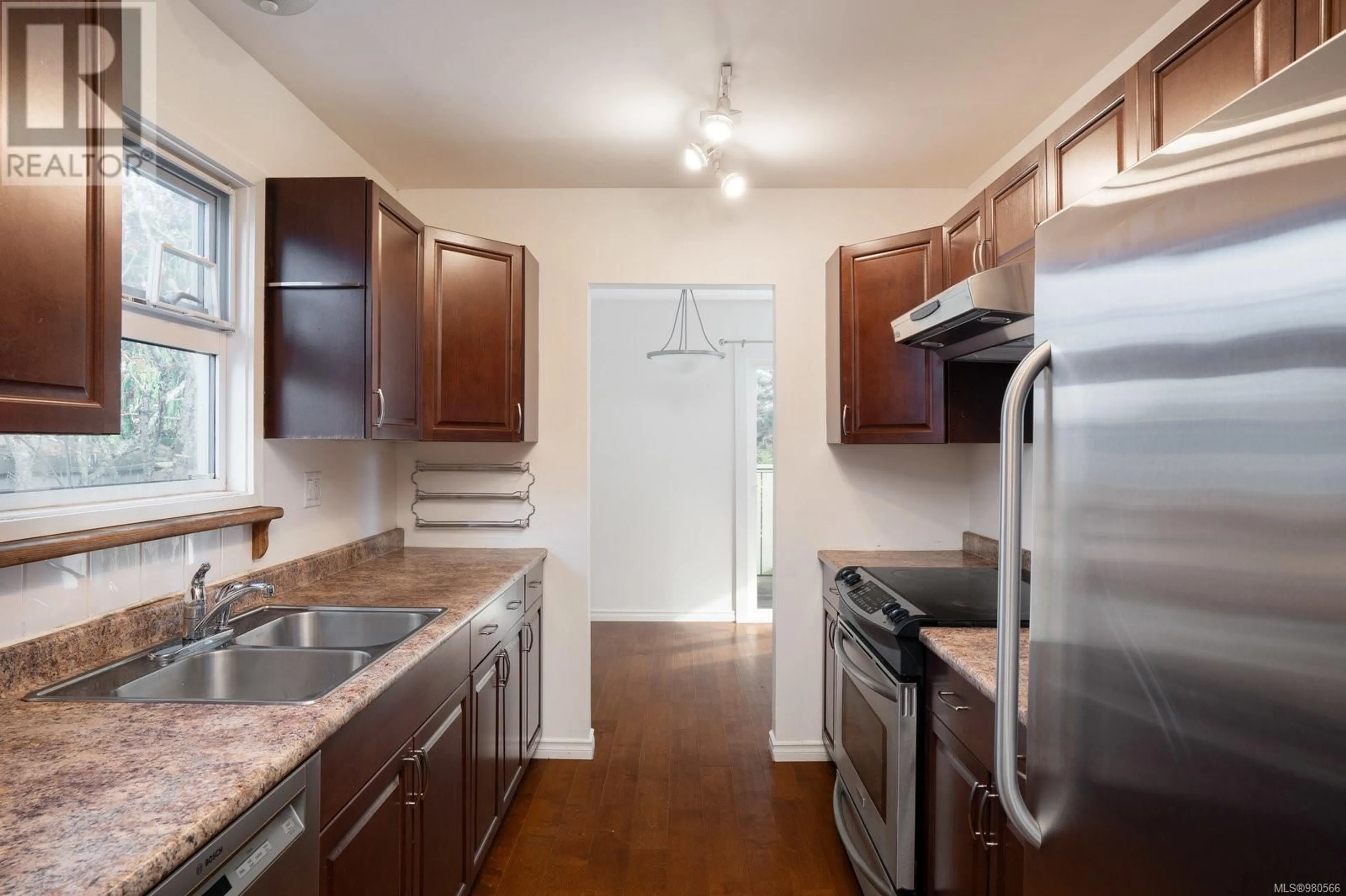 Standard kitchen, wood floors for A 2511 Vancouver St, Victoria British Columbia V8T4A6