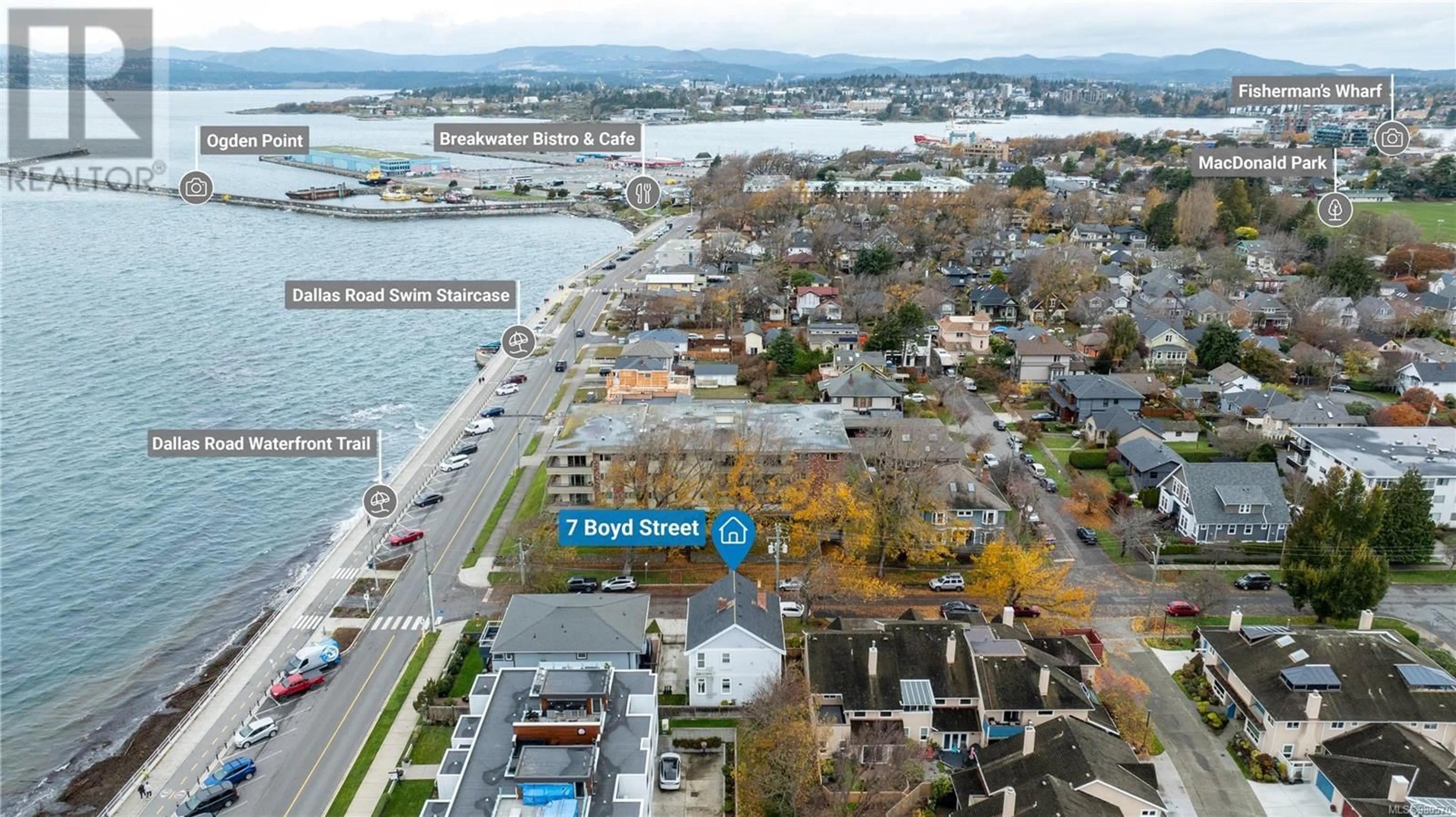 A pic from exterior of the house or condo, the street view for 7 & 9 Boyd St, Victoria British Columbia V8V2C5