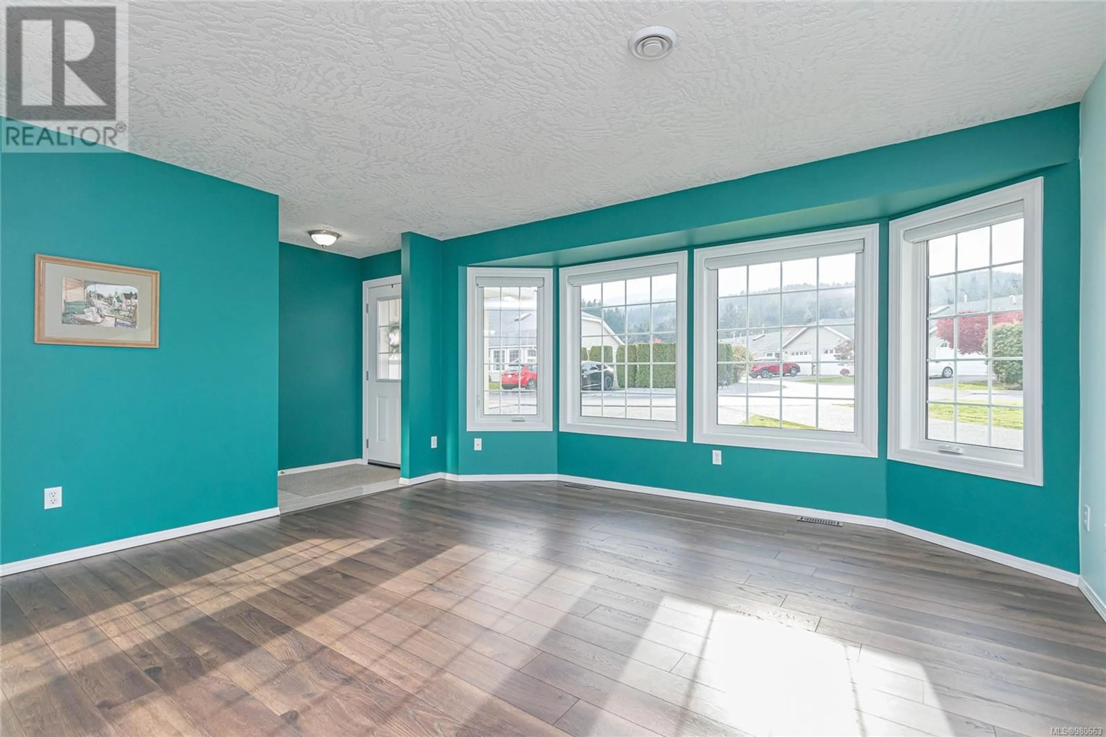 Indoor entryway, wood floors for 9 815 Dunsmuir Cres, Ladysmith British Columbia V9G1R8