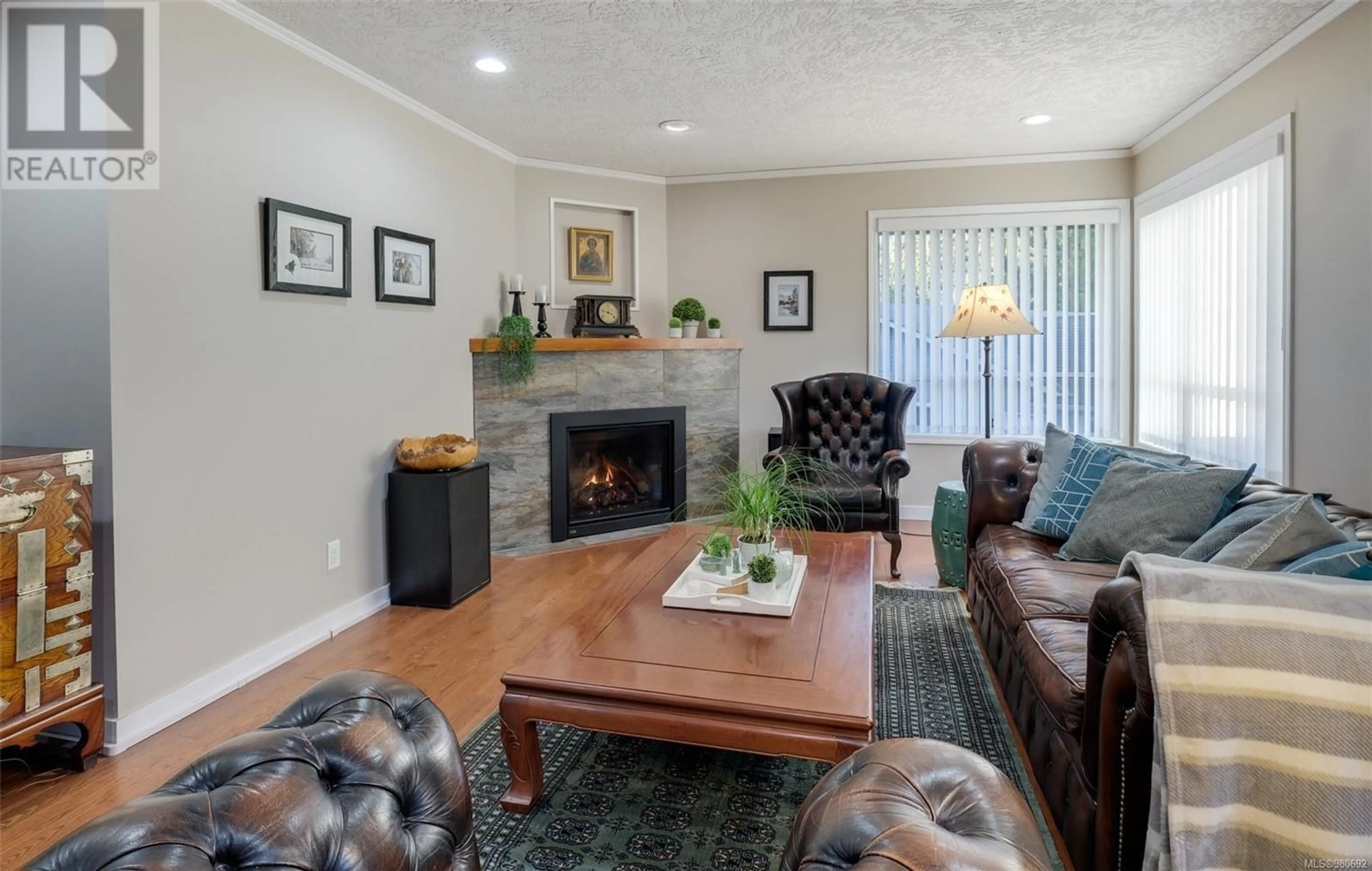 Living room, wood floors for 8535 Tribune Terr, North Saanich British Columbia V8L5B6