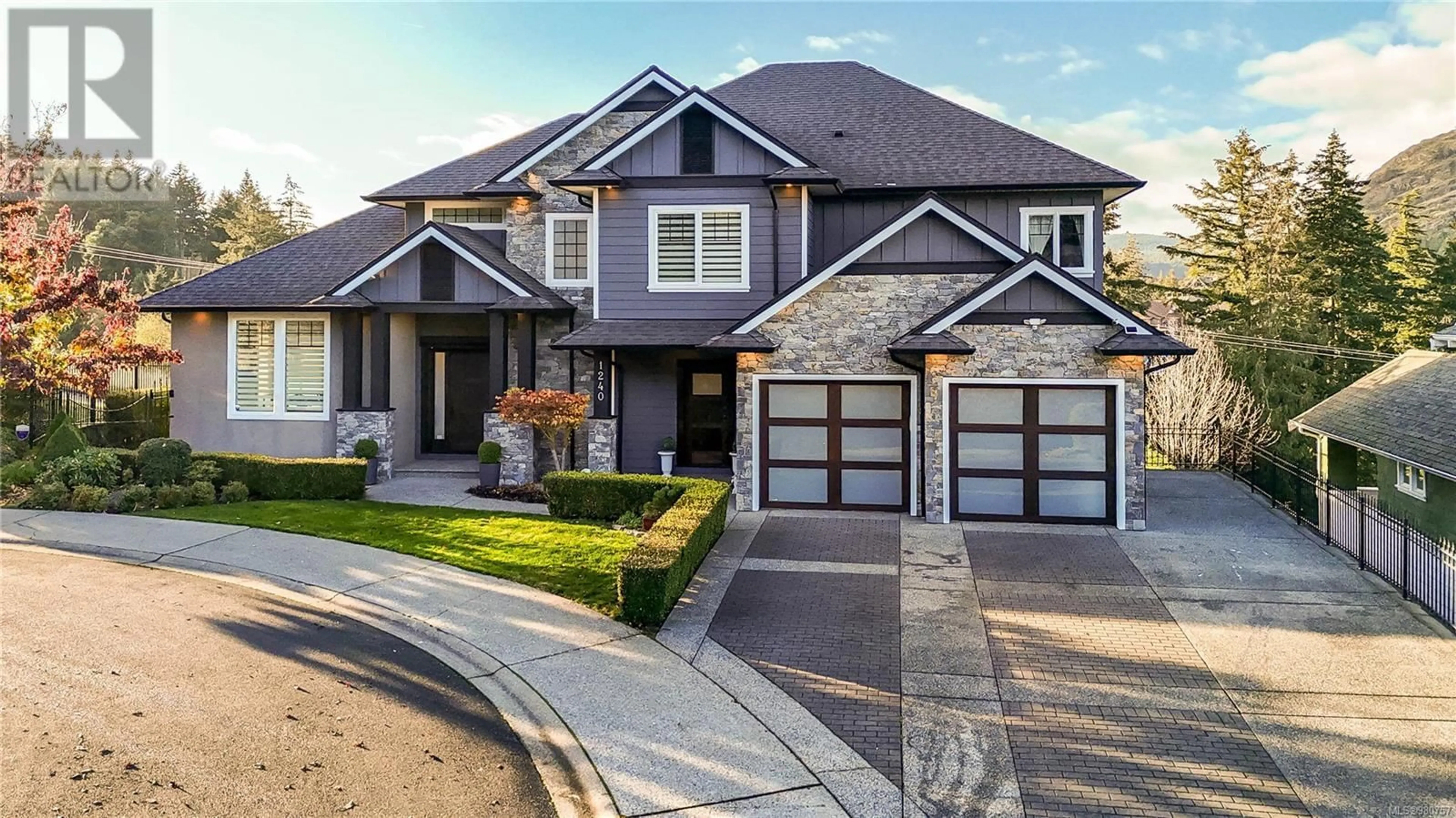 Home with brick exterior material for 1240 Muirfield Pl, Langford British Columbia V9B6T2