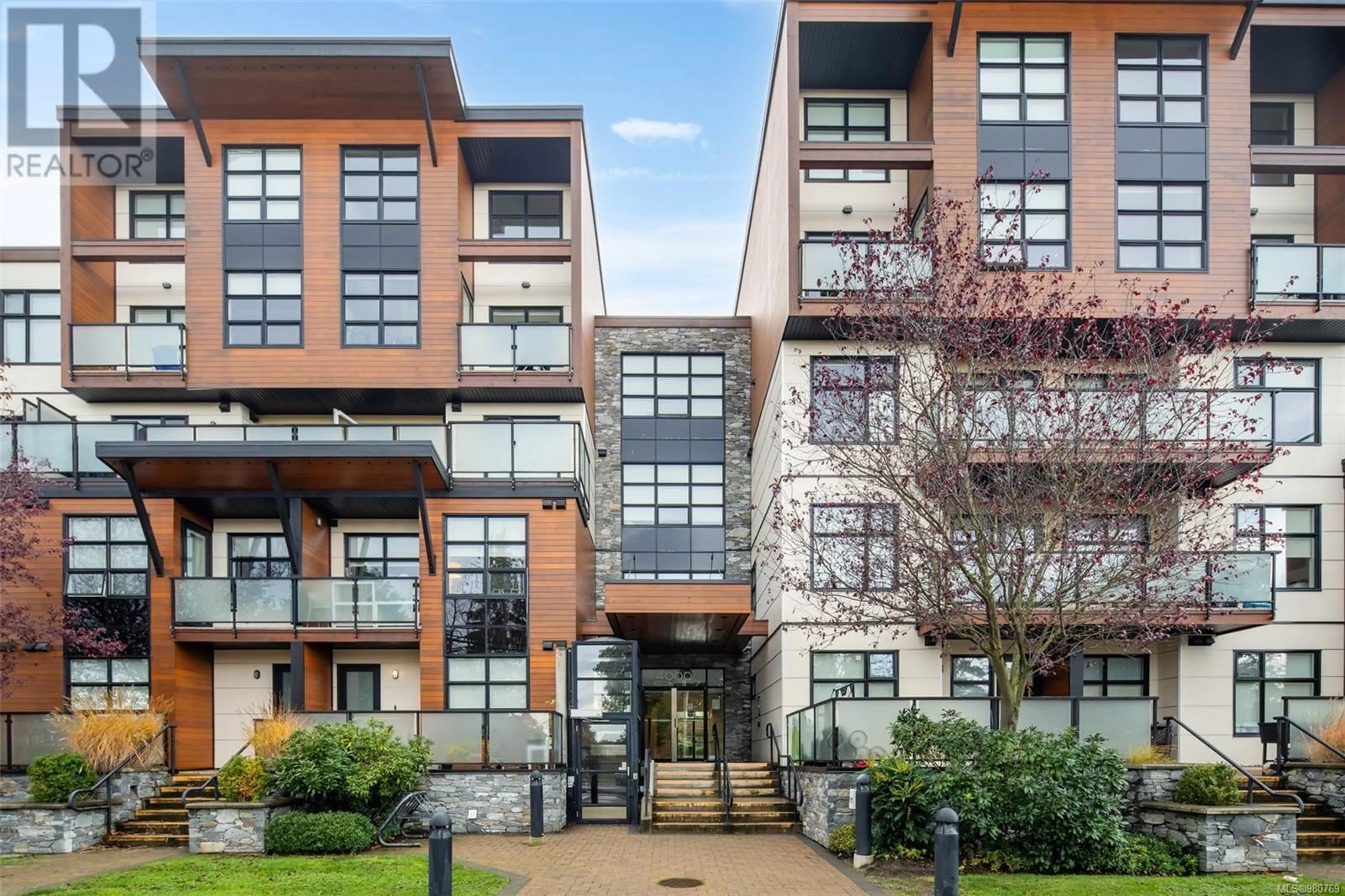 Unknown for 203 - 4000 SHELBOURNE STREET, Saanich British Columbia V8N0B6