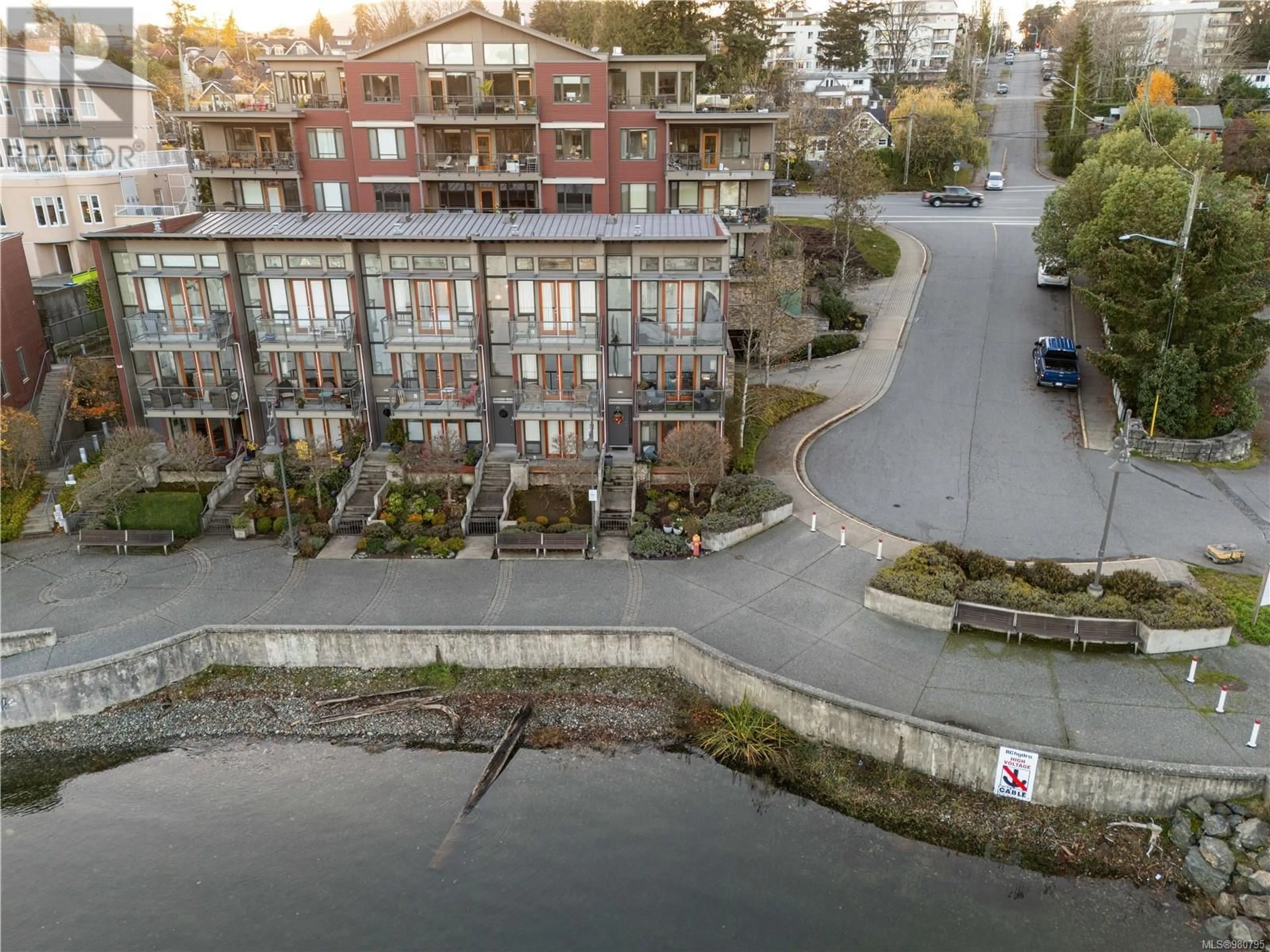 A pic from exterior of the house or condo, the street view for 23 Cypress St, Nanaimo British Columbia V9S0A1