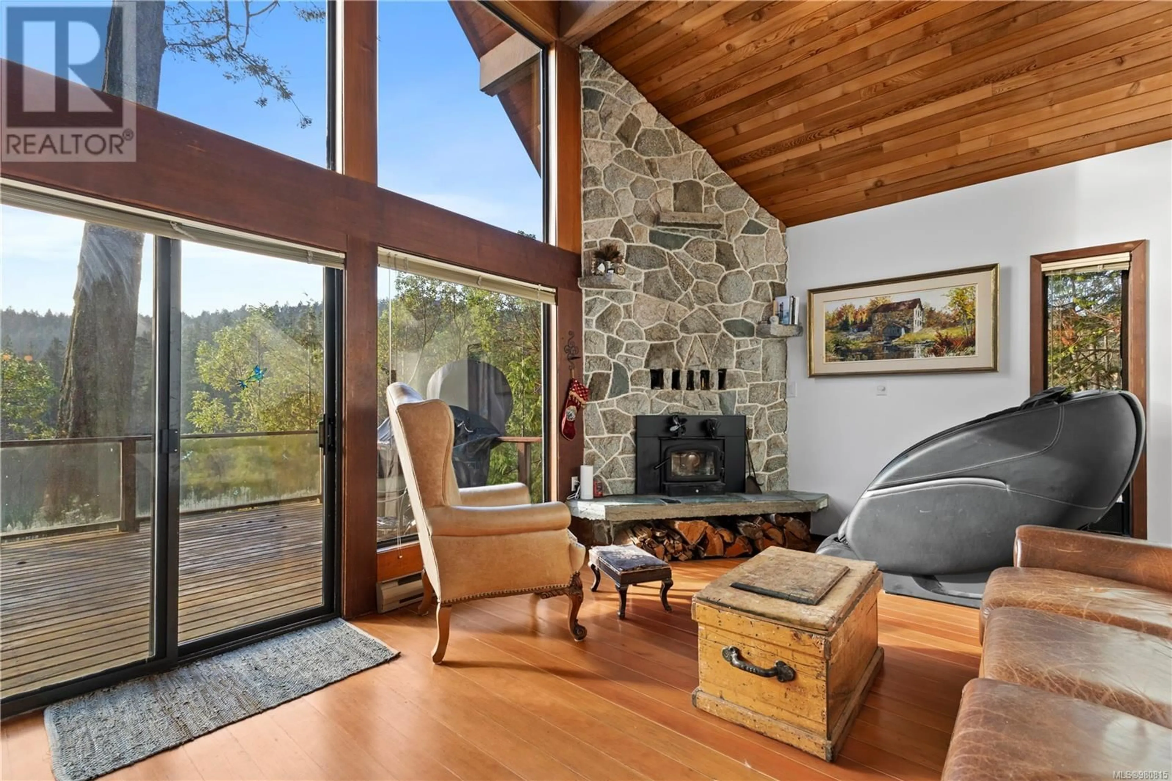 Living room, wood floors for 4602 Pecos Rd, Pender Island British Columbia V0N2M1