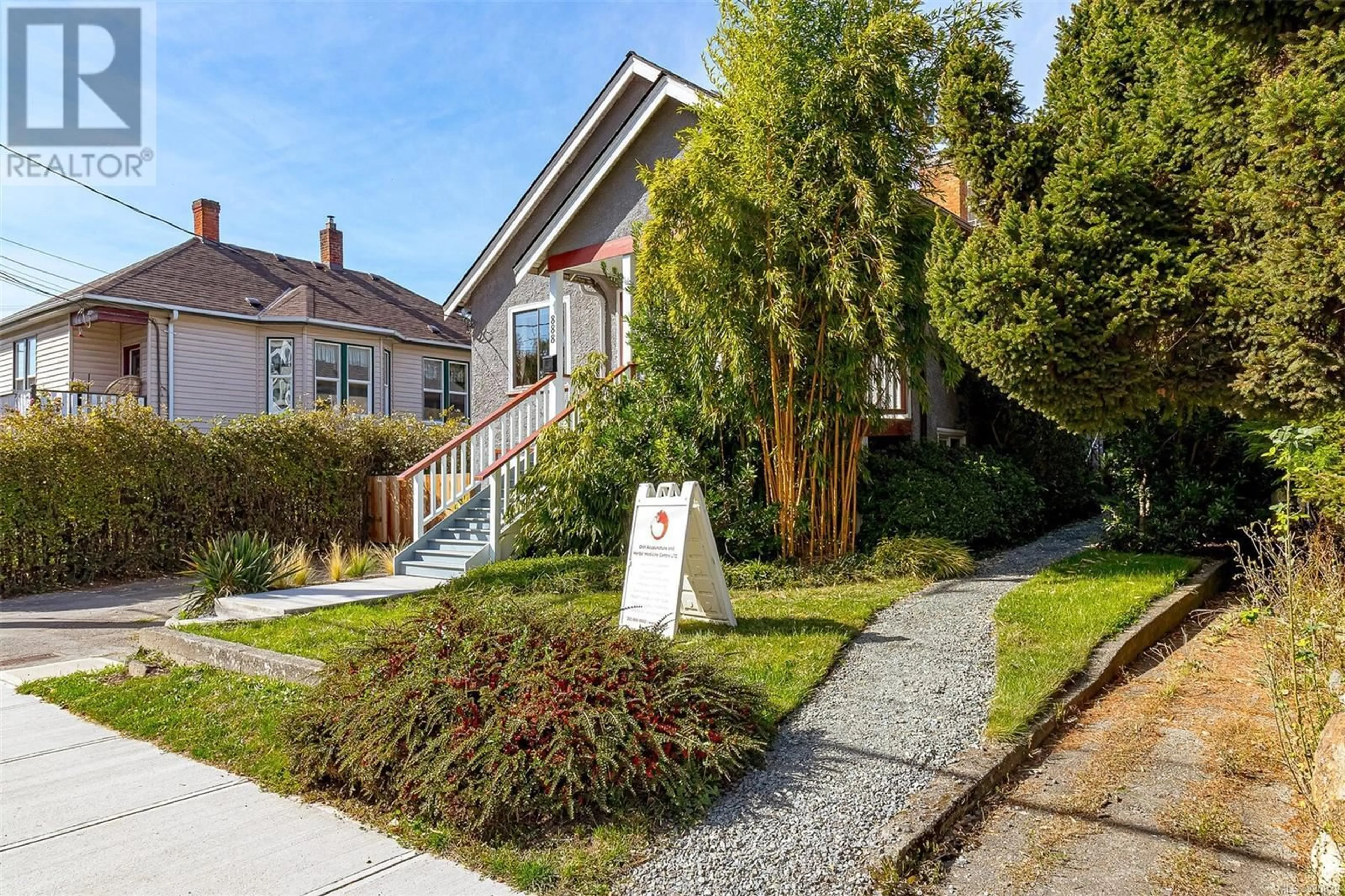 Frontside or backside of a home, the street view for 888 Dunsmuir Rd, Esquimalt British Columbia V9A5B7