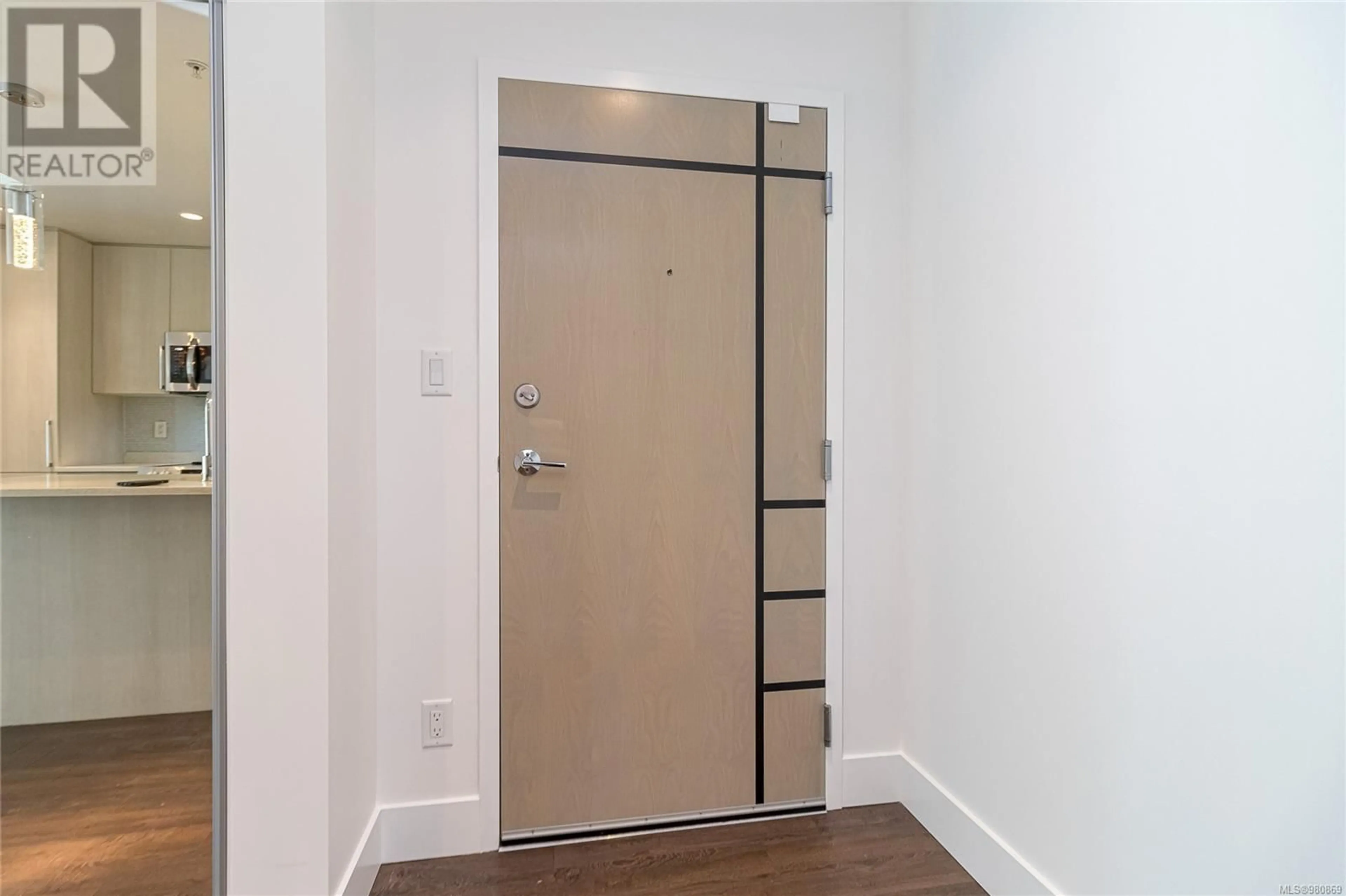 Indoor entryway, not visible floor for 301 1090 Johnson St, Victoria British Columbia V8V0B3