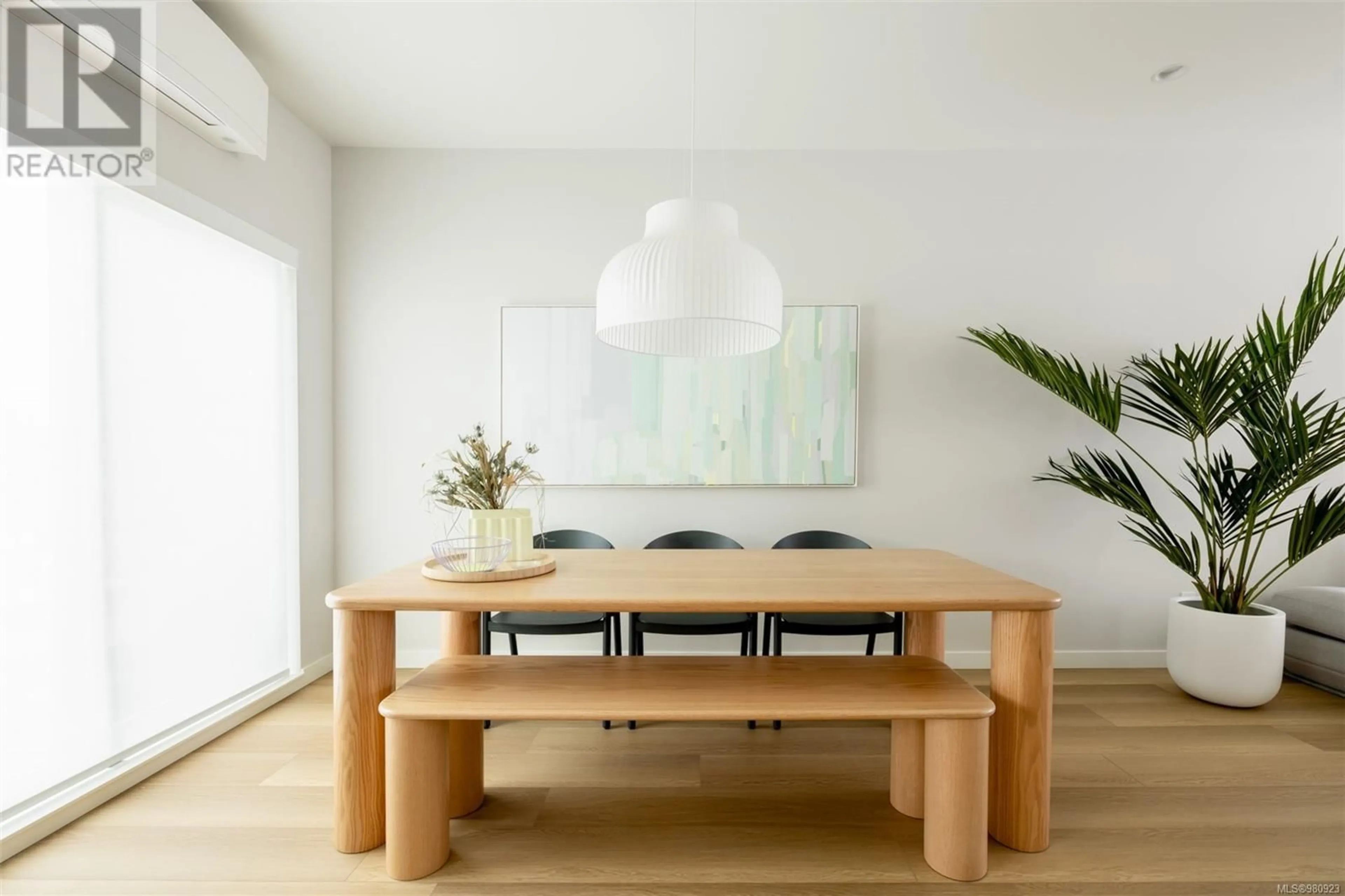 Dining room, wood floors for 110 3220 Glendale Pl, Langford British Columbia V9B1Y2