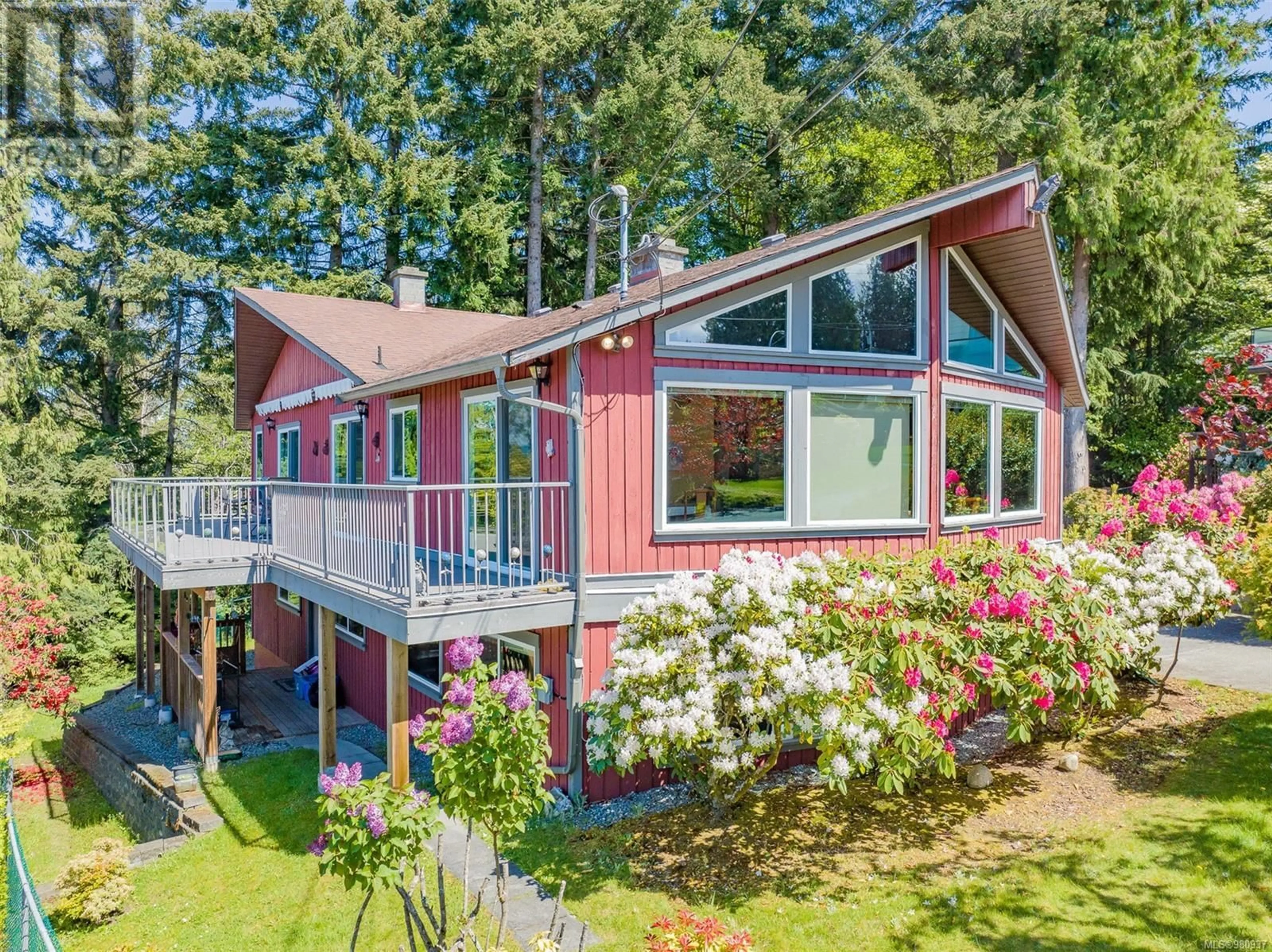 Frontside or backside of a home, cottage for 122 Bonavista Pl, Nanaimo British Columbia V9T1K4