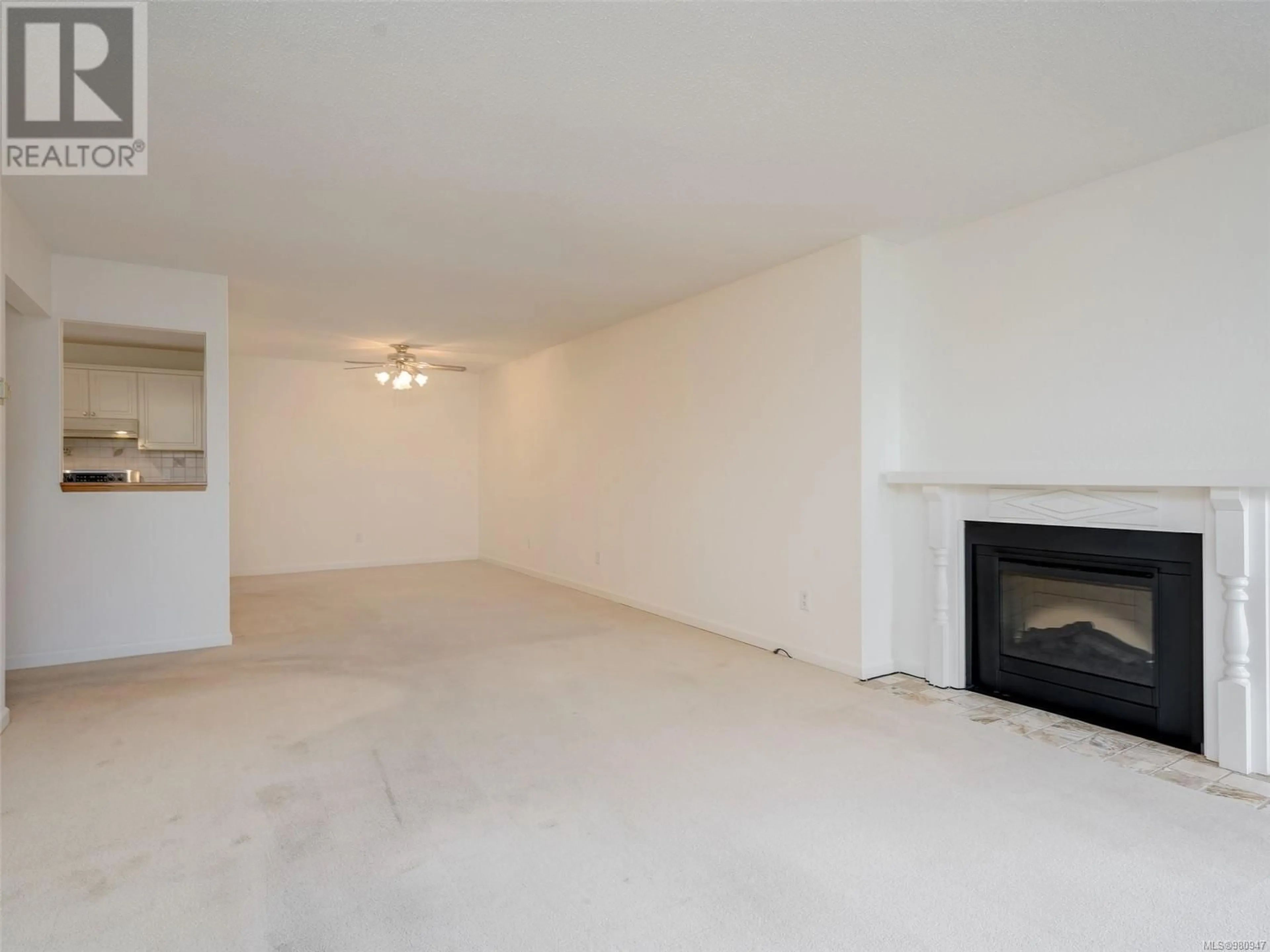 A pic of a room for 404 1560 Hillside Ave, Victoria British Columbia V8T5B8