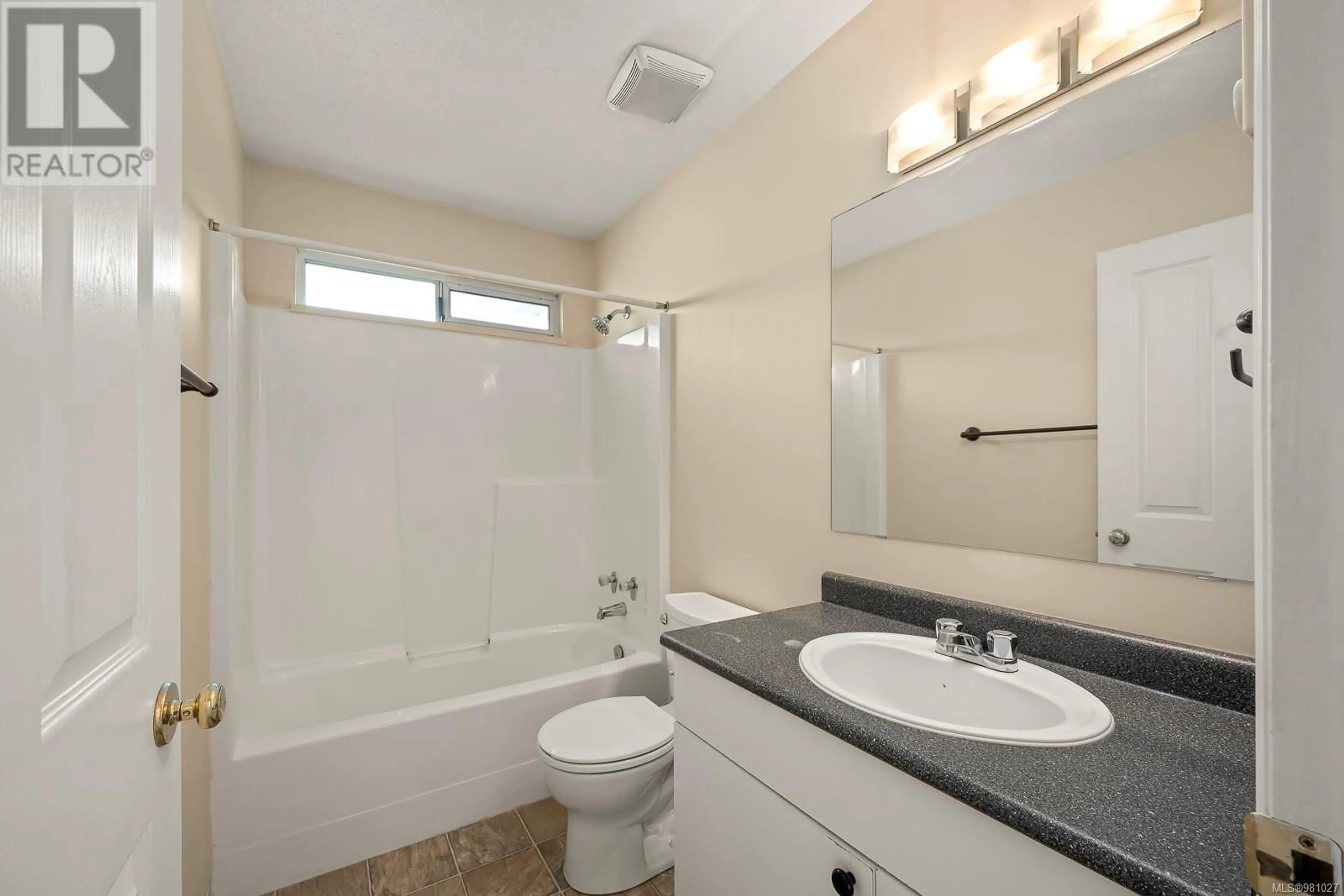 Standard bathroom, unknown floor for 210 2767 Muir Rd, Courtenay British Columbia V9M9A1