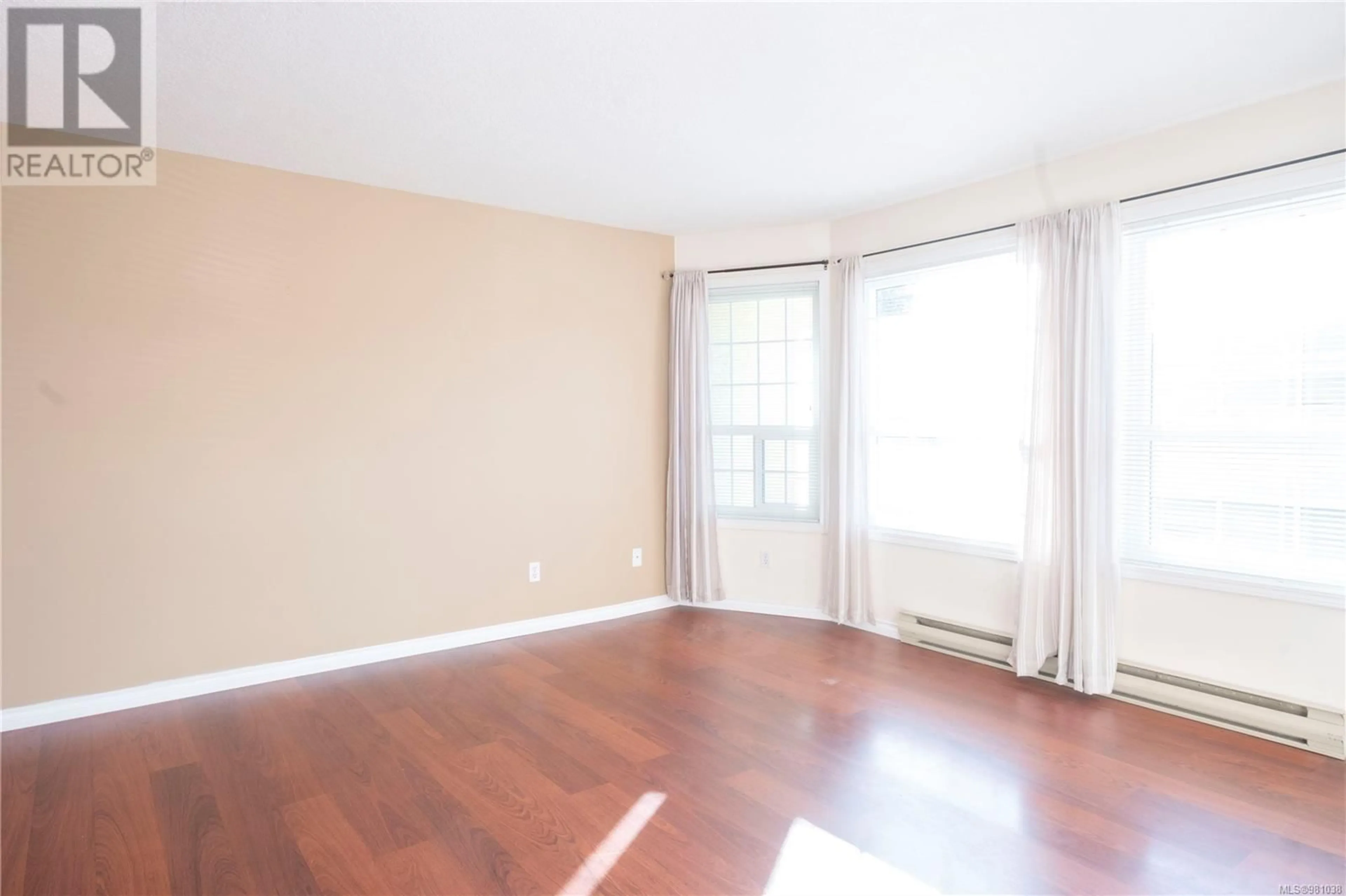 A pic of a room, not visible floor for 5 4750 Uplands Dr, Nanaimo British Columbia V9T5V1