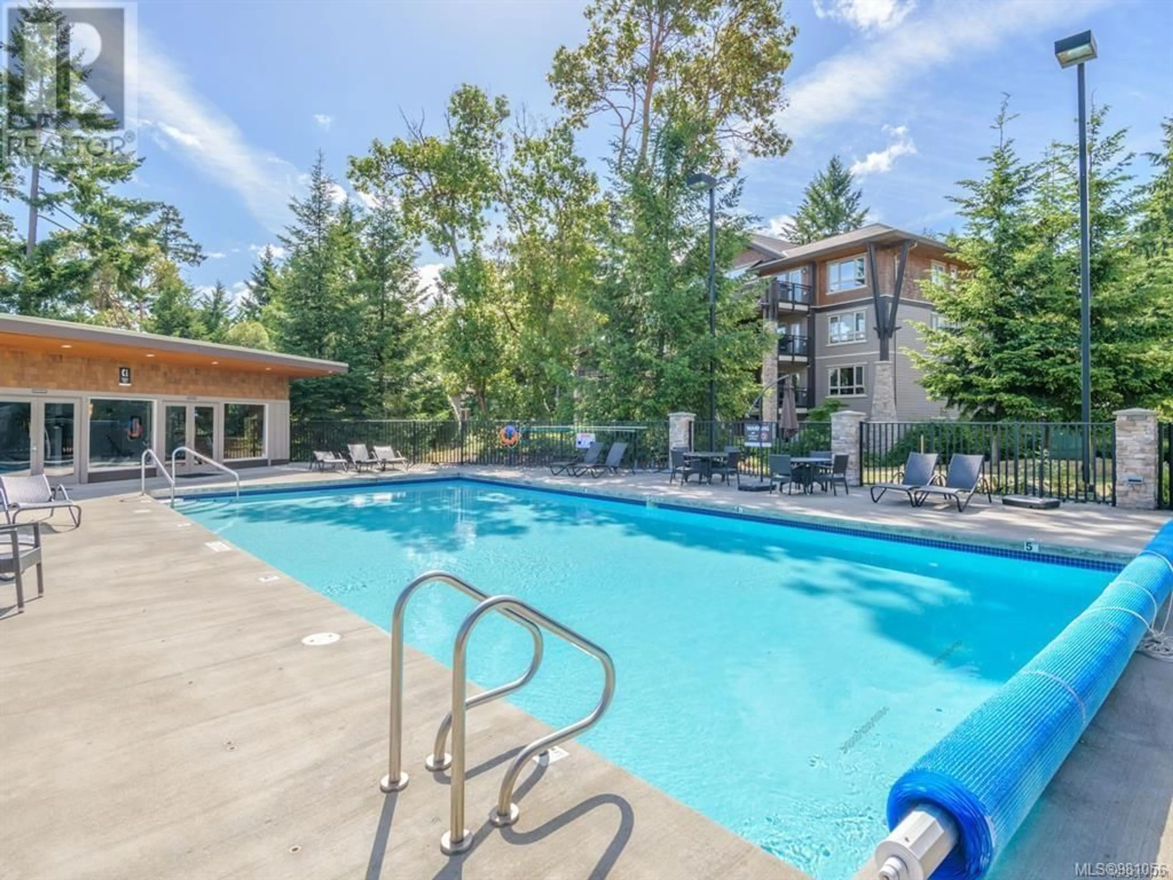 Pool for 126E 1175 Resort Dr, Parksville British Columbia V9P2E3