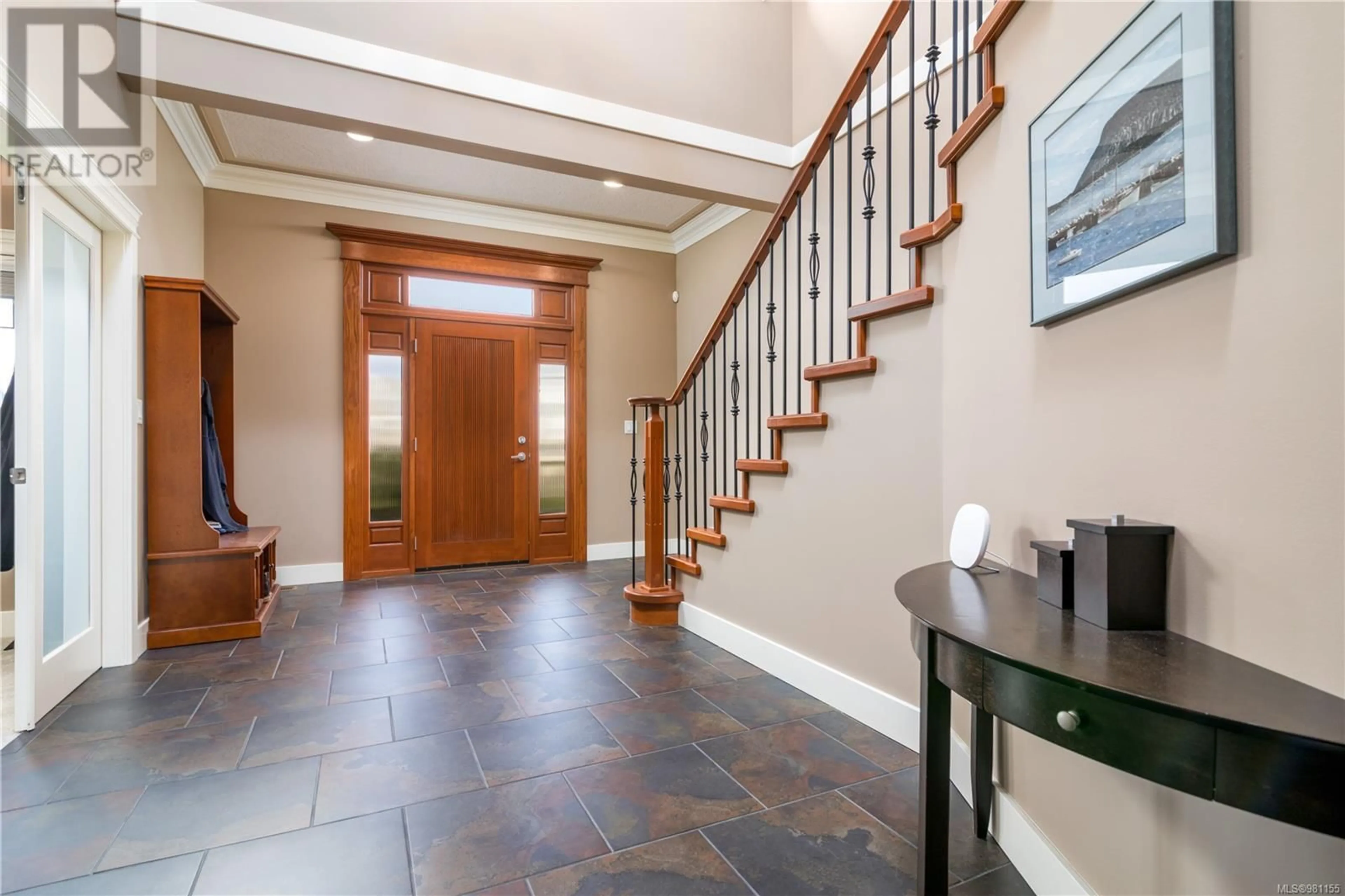 Indoor entryway for 2194 Nicklaus Dr, Langford British Columbia V9B6T3