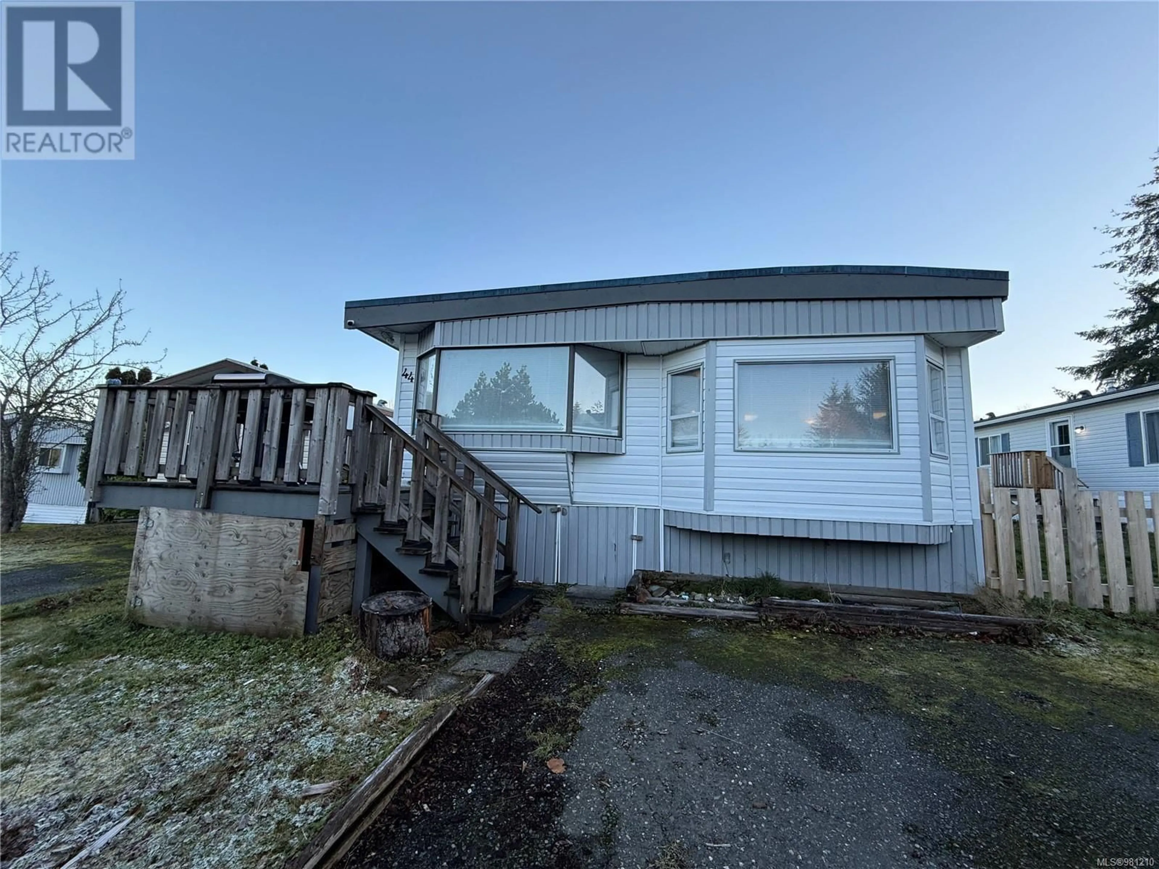 Frontside or backside of a home, cottage for 44 7100 Highview Rd, Port Hardy British Columbia V0N2P0