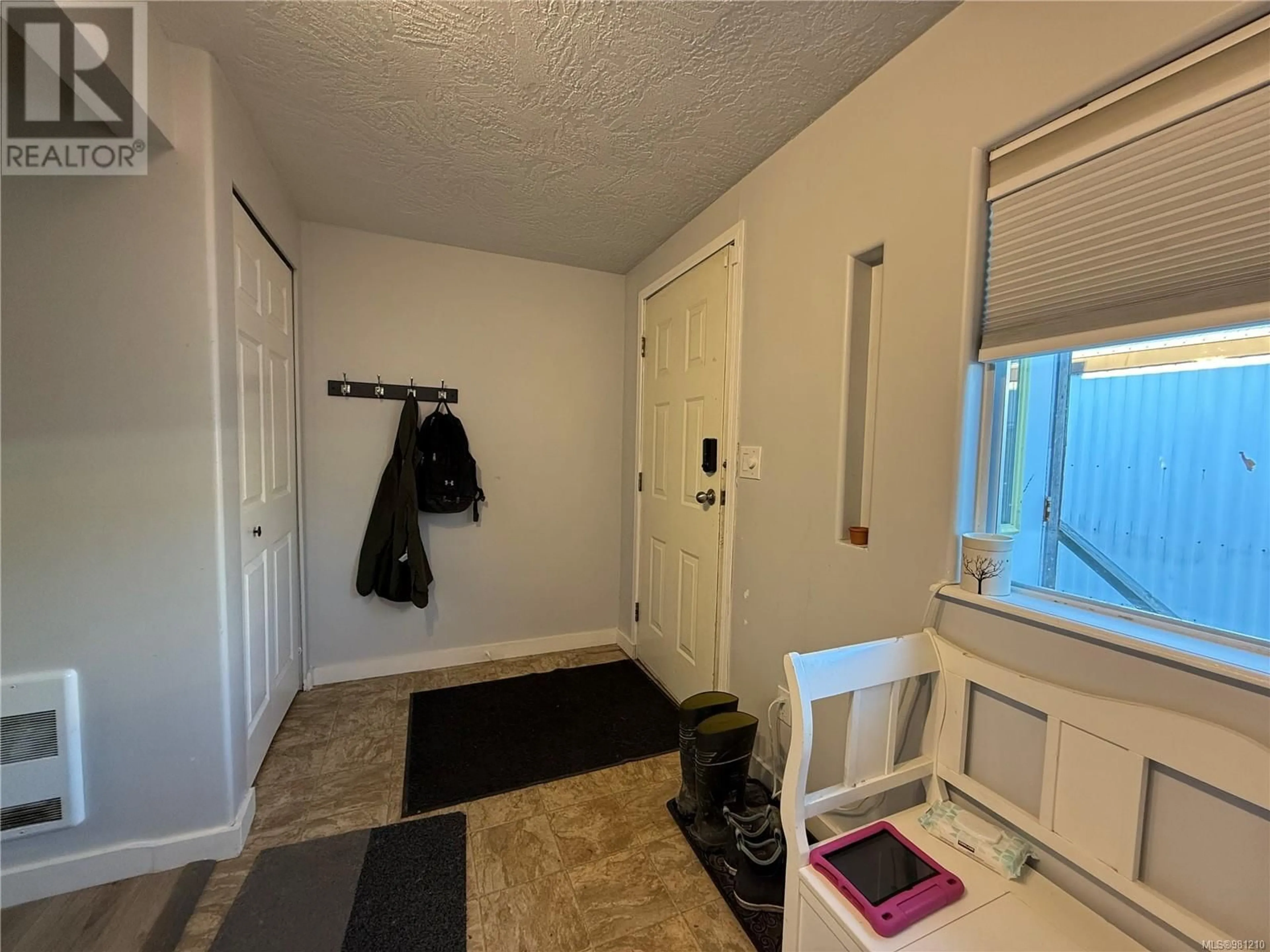 Indoor entryway, unknown floor for 44 7100 Highview Rd, Port Hardy British Columbia V0N2P0