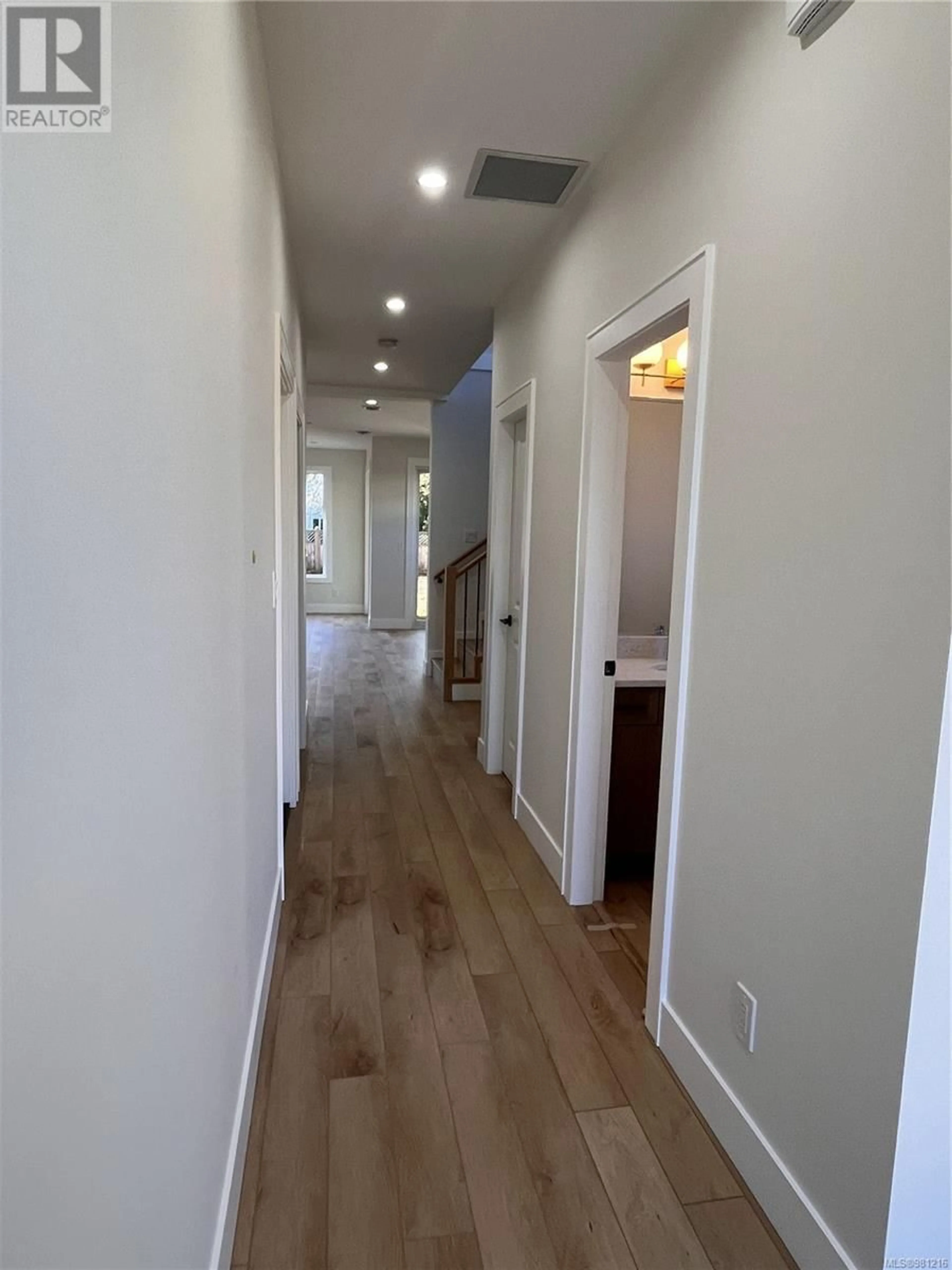 Indoor foyer, wood floors for 653 Hoffman Ave, Langford British Columbia V9B3A6