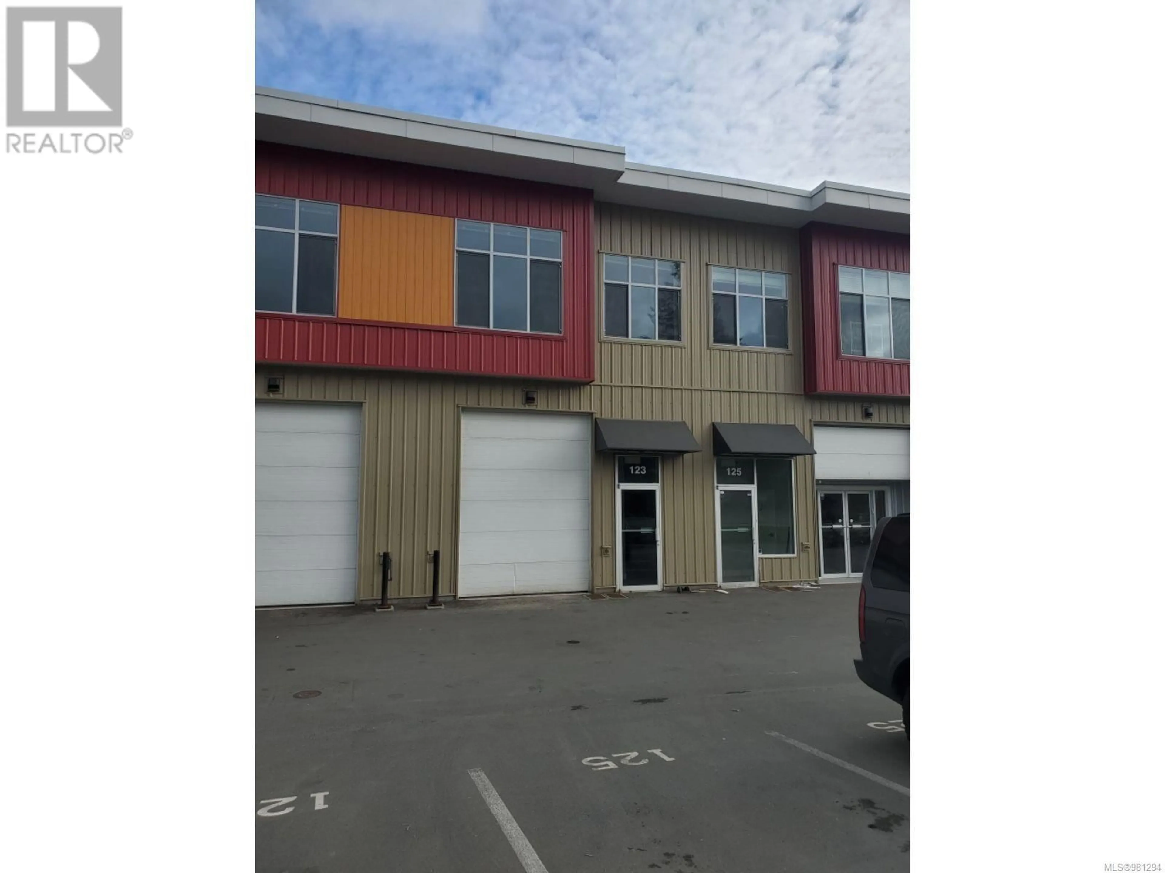 A pic from exterior of the house or condo, the front or back of building for 123 2785 Leigh Rd, Langford British Columbia V9B0V4