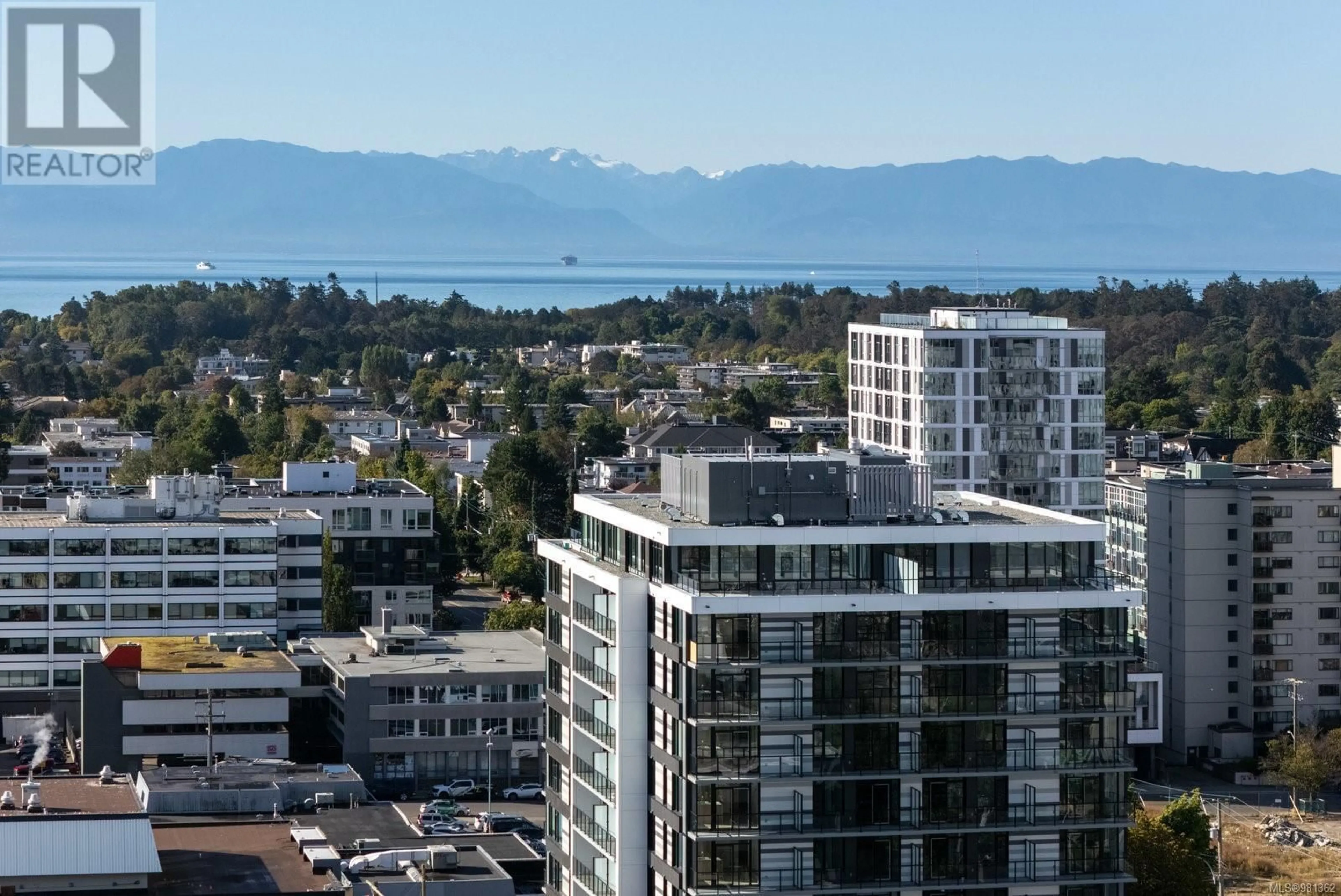 A pic from exterior of the house or condo, the view of city buildings for 906 1100 Yates St, Victoria British Columbia V8V0H5