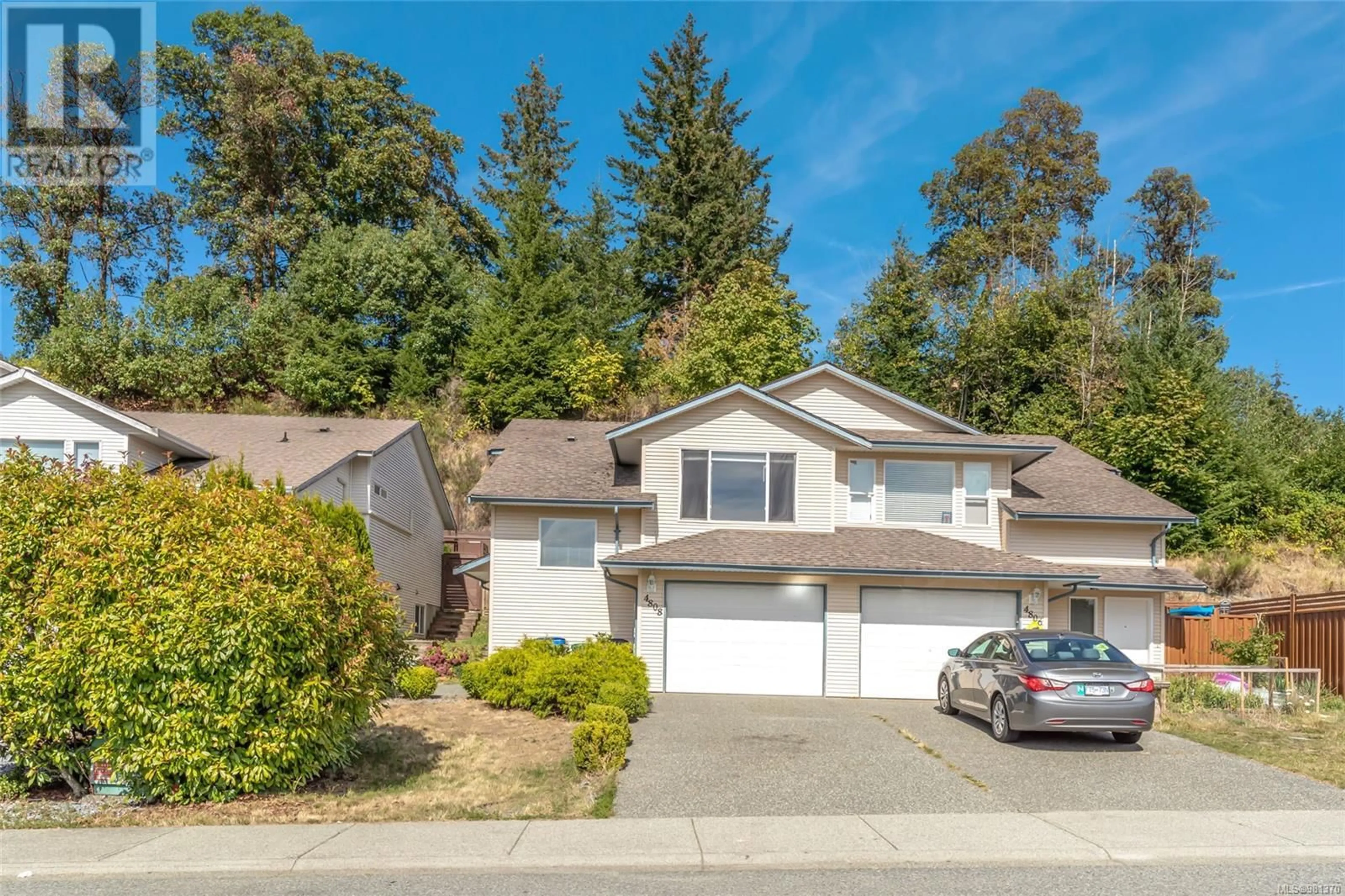 Home with vinyl exterior material, street for 4808 FAIRBROOK CRESCENT, Nanaimo British Columbia V9T6M6