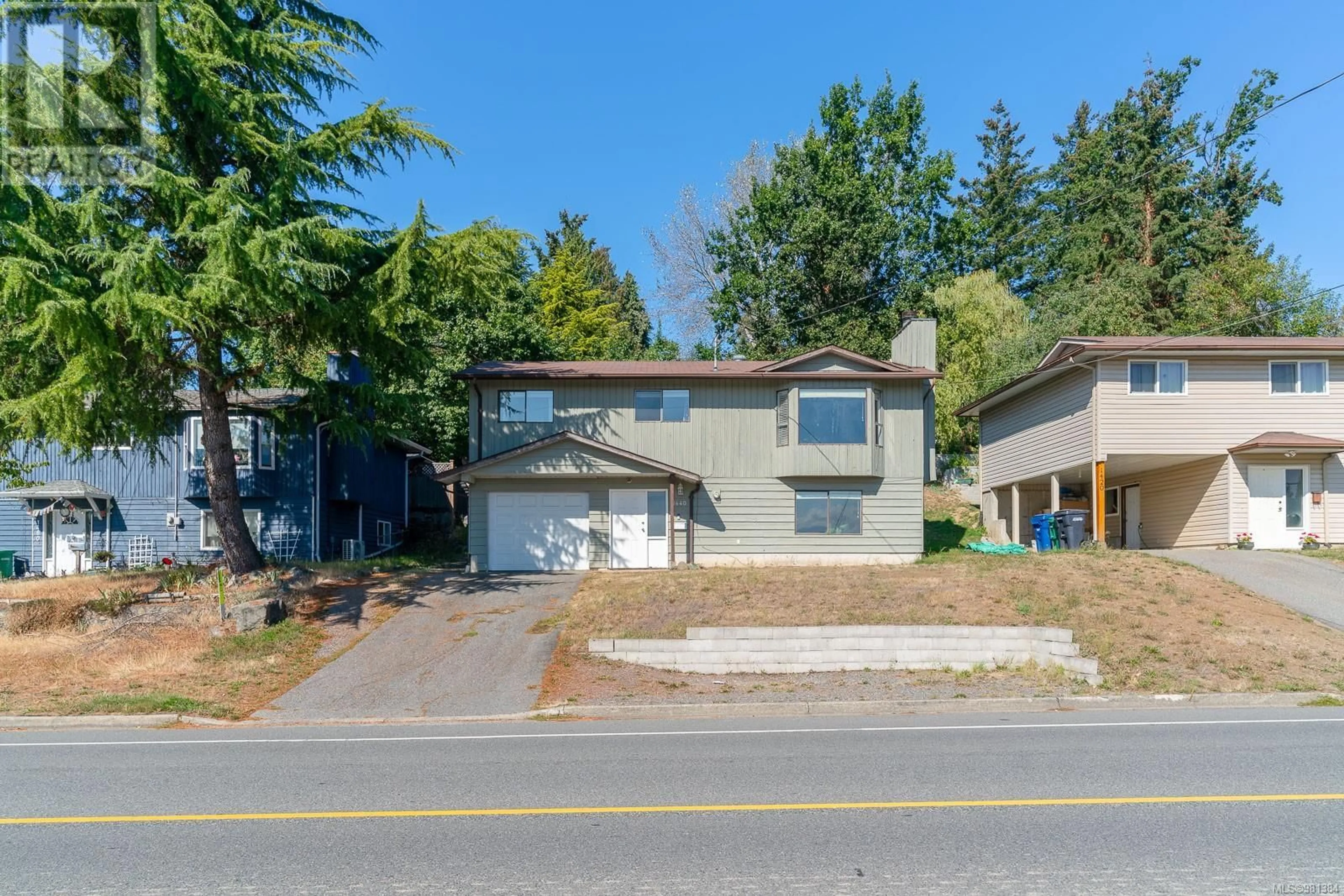 A pic from exterior of the house or condo, the street view for 1440 Bush St, Nanaimo British Columbia V9S1J9