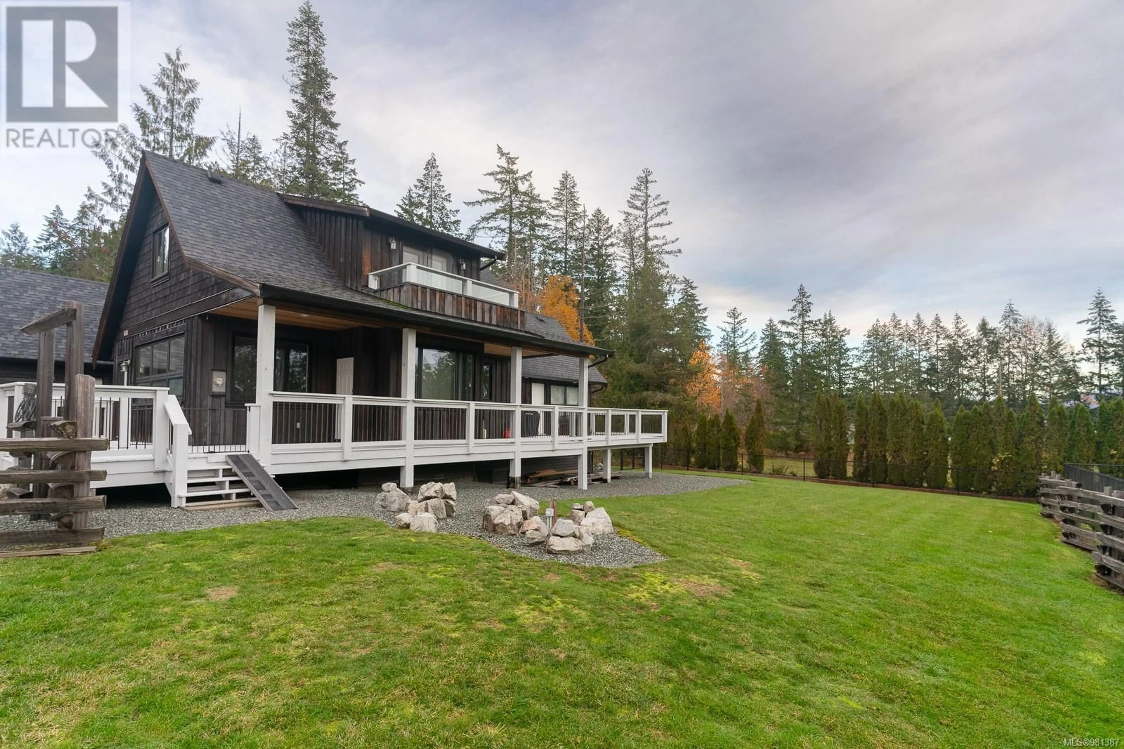 Patio, unknown for 6373 SALAL ROAD, Port Alberni British Columbia V9Y8Z3