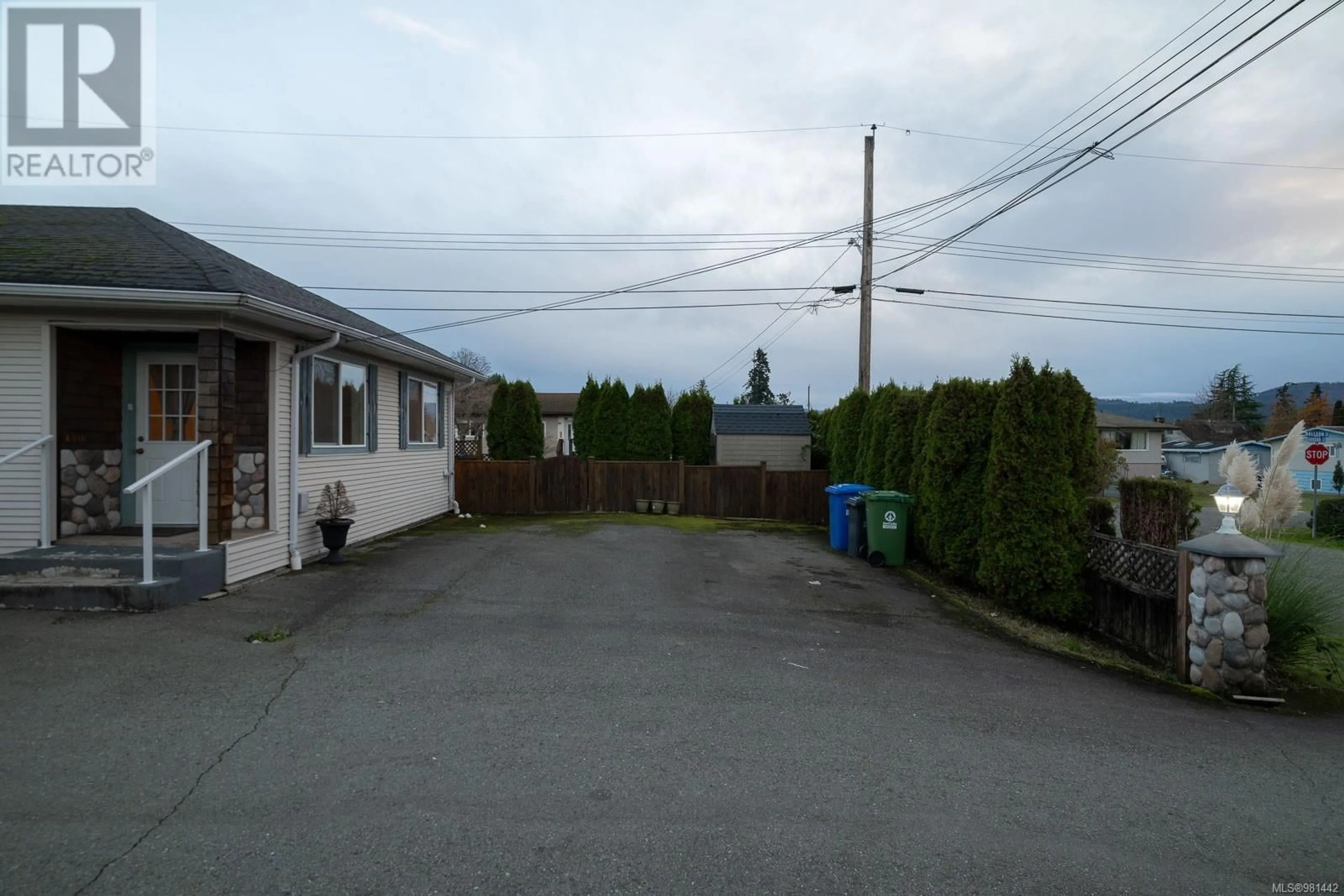 Frontside or backside of a home, the street view for 4911 Gordon Ave, Port Alberni British Columbia V9Y6T3