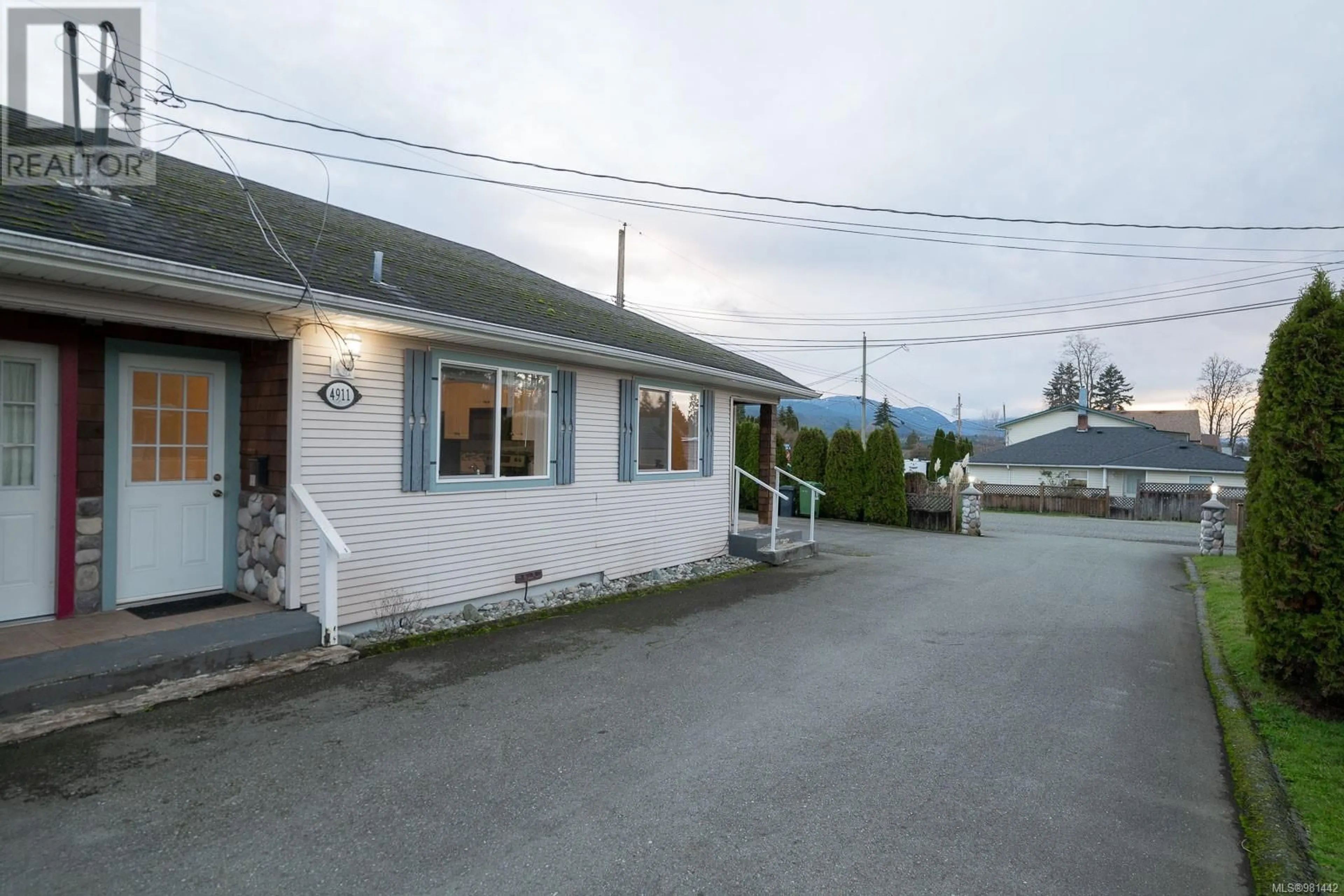 A pic from exterior of the house or condo, cottage for 4911 Gordon Ave, Port Alberni British Columbia V9Y6T3