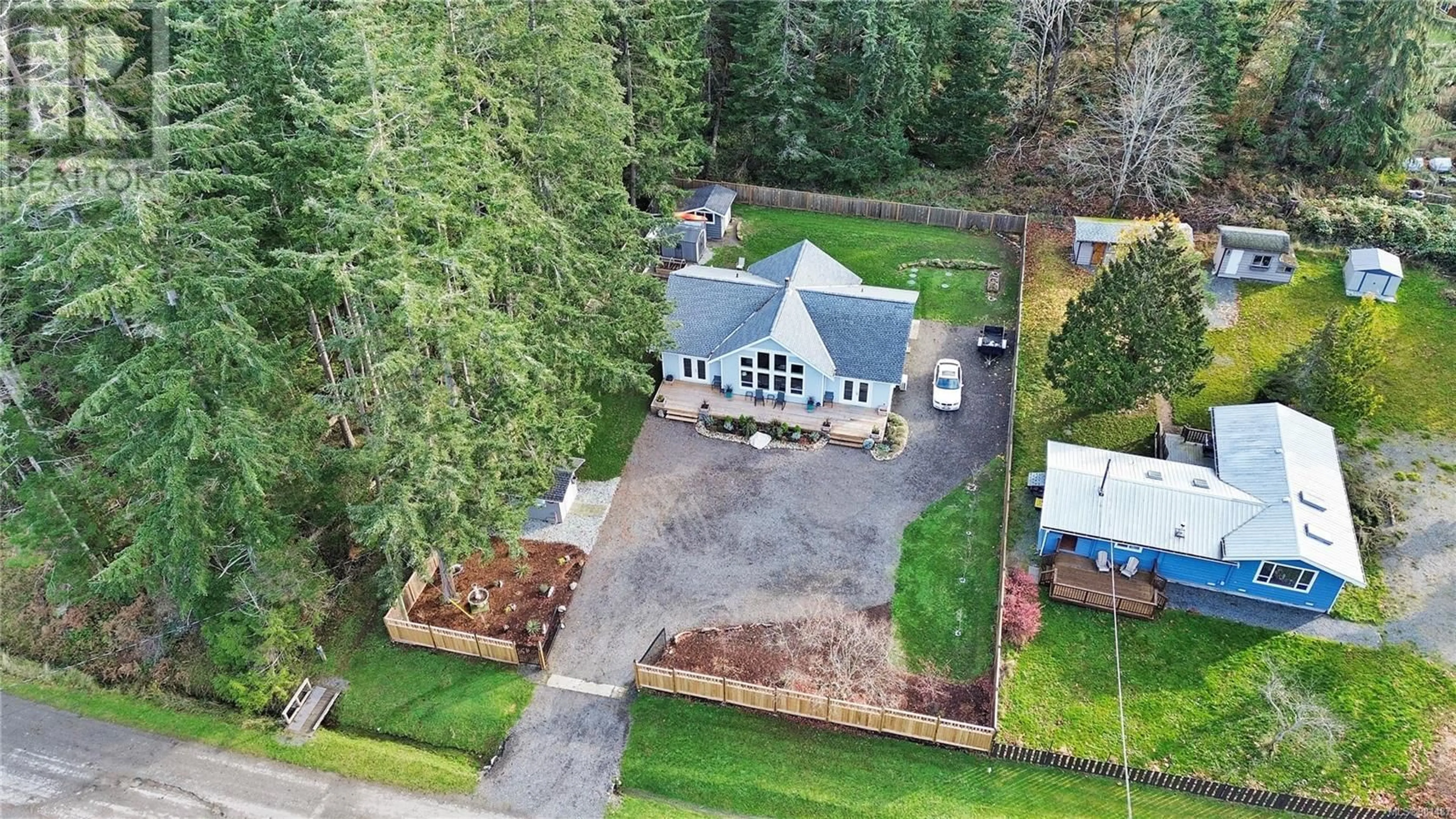 A pic from outside/outdoor area/front of a property/back of a property/a pic from drone, street for 750 Captain Ahab's Terr, Gabriola Island British Columbia V0R1X5