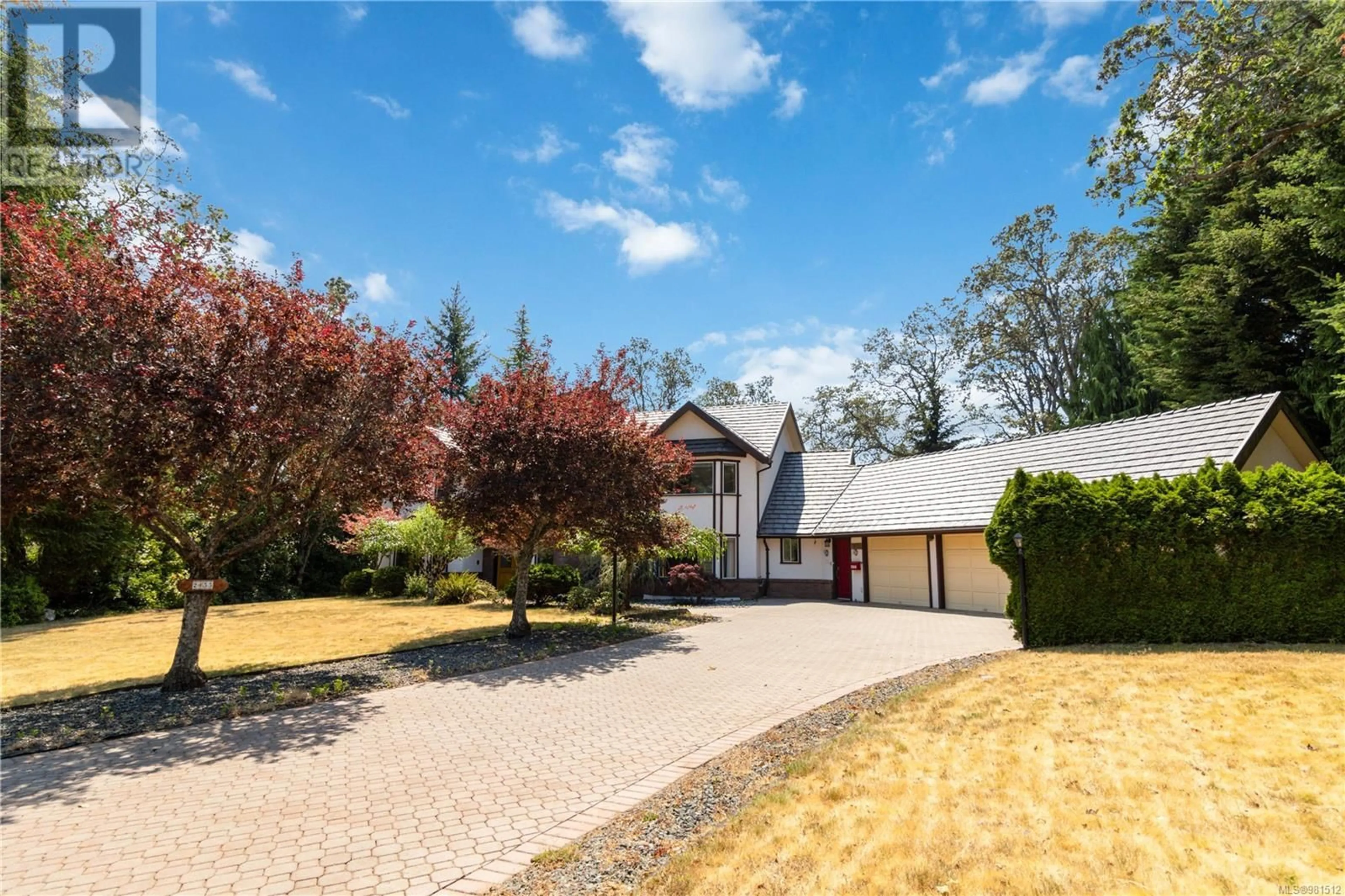 Frontside or backside of a home, cottage for 2455 Cotswold Rd, Oak Bay British Columbia V8R3S1