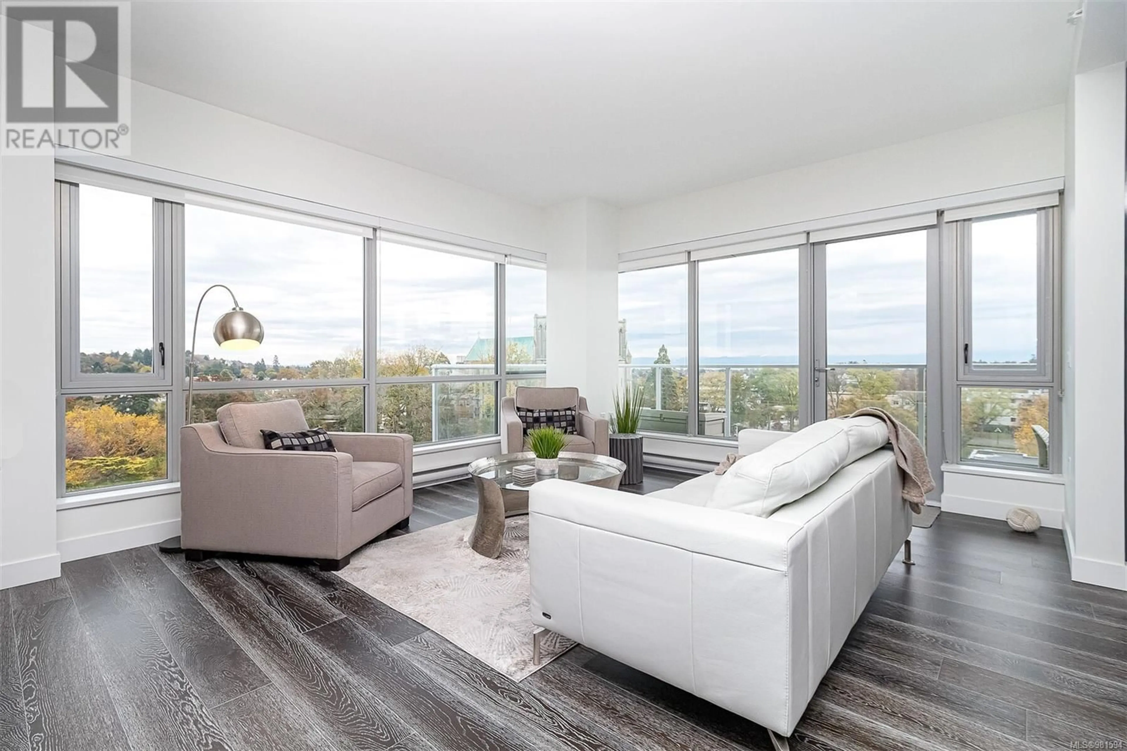 Living room, wood floors for 1004 838 Broughton St, Victoria British Columbia V8W1E4