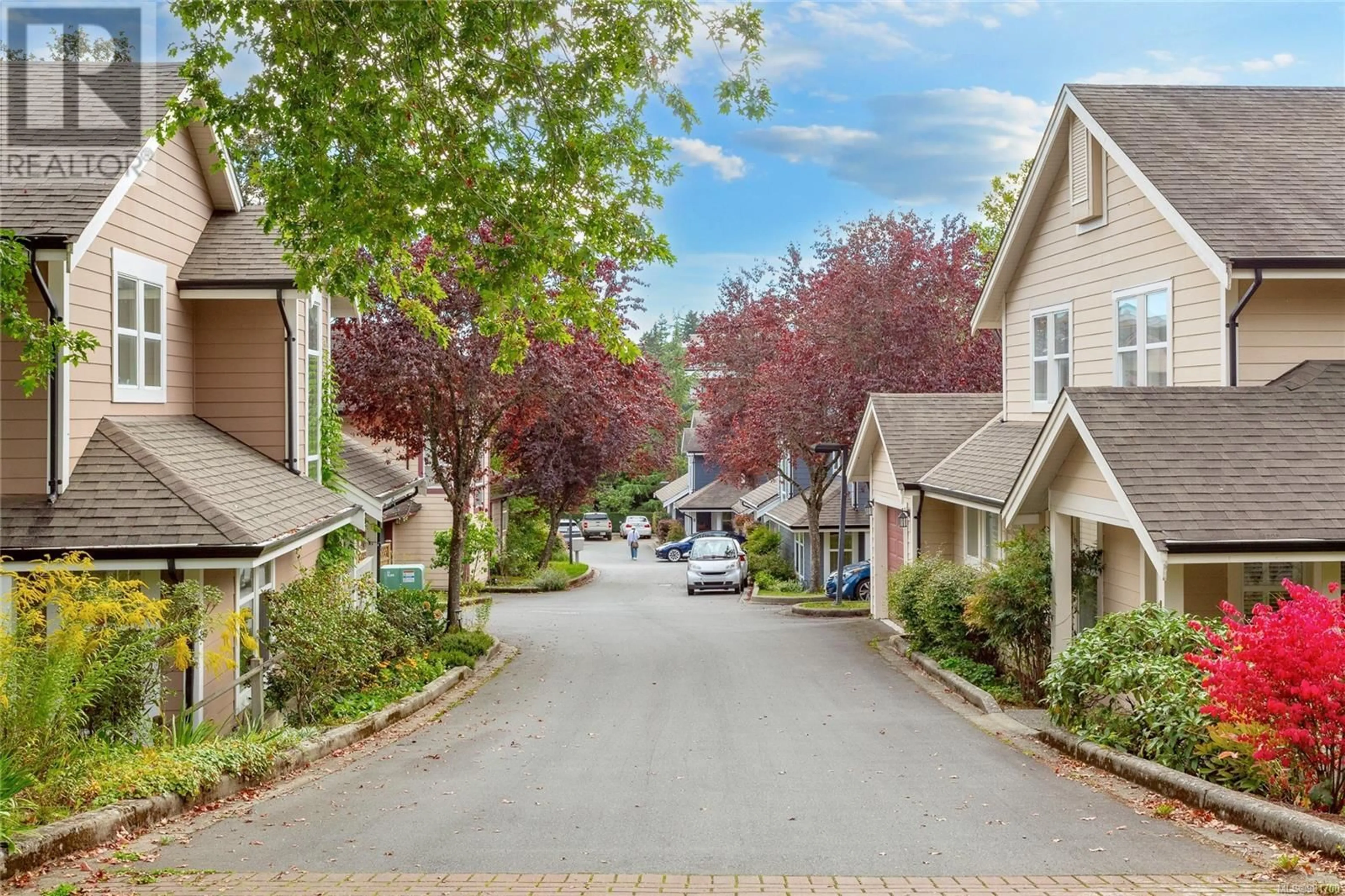 A pic from exterior of the house or condo, the street view for 7 4570 West Saanich Rd, Saanich British Columbia V8Z3G4