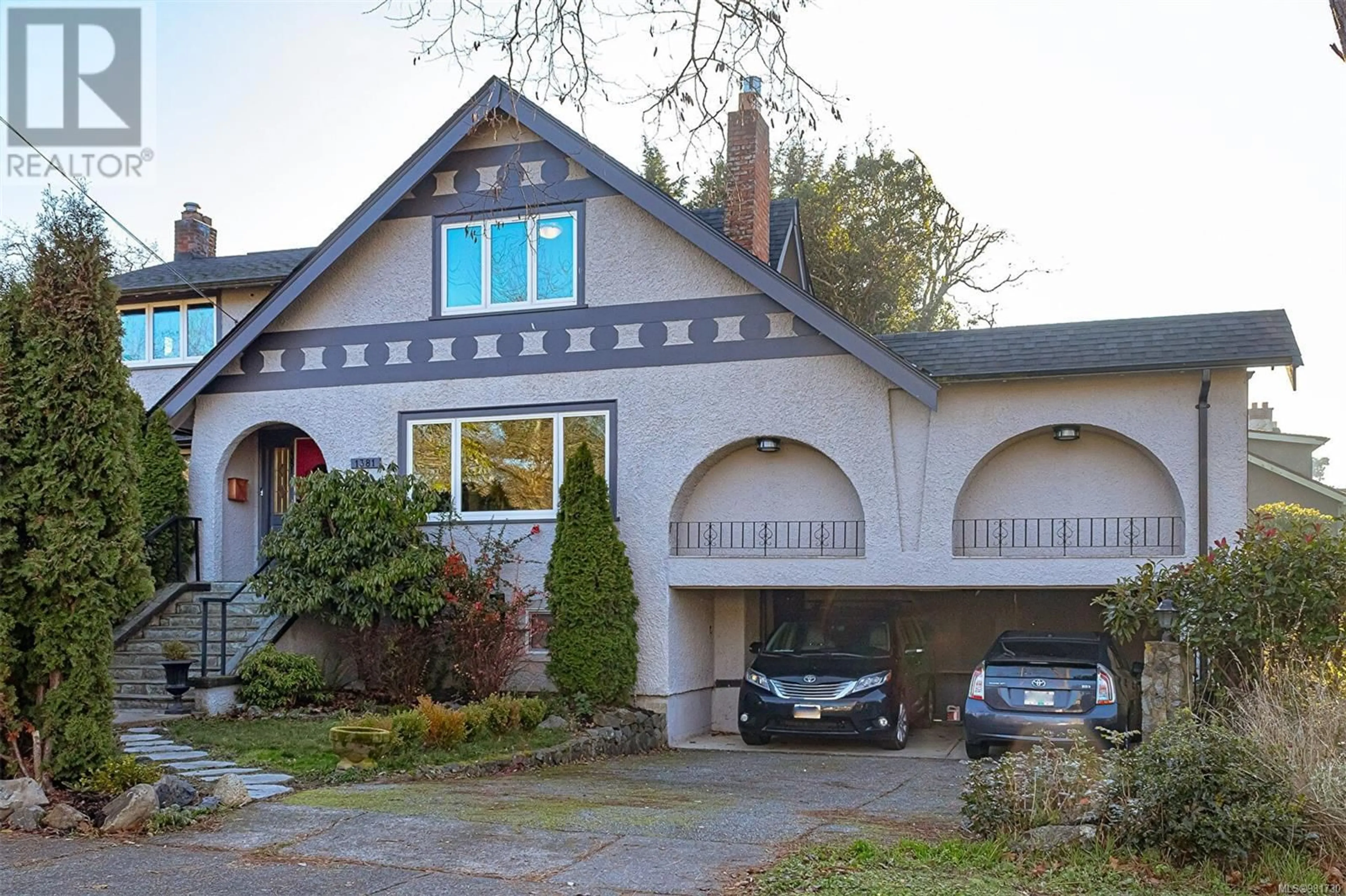 Unknown for 1381 Craigdarroch Rd, Victoria British Columbia V8Z2A8