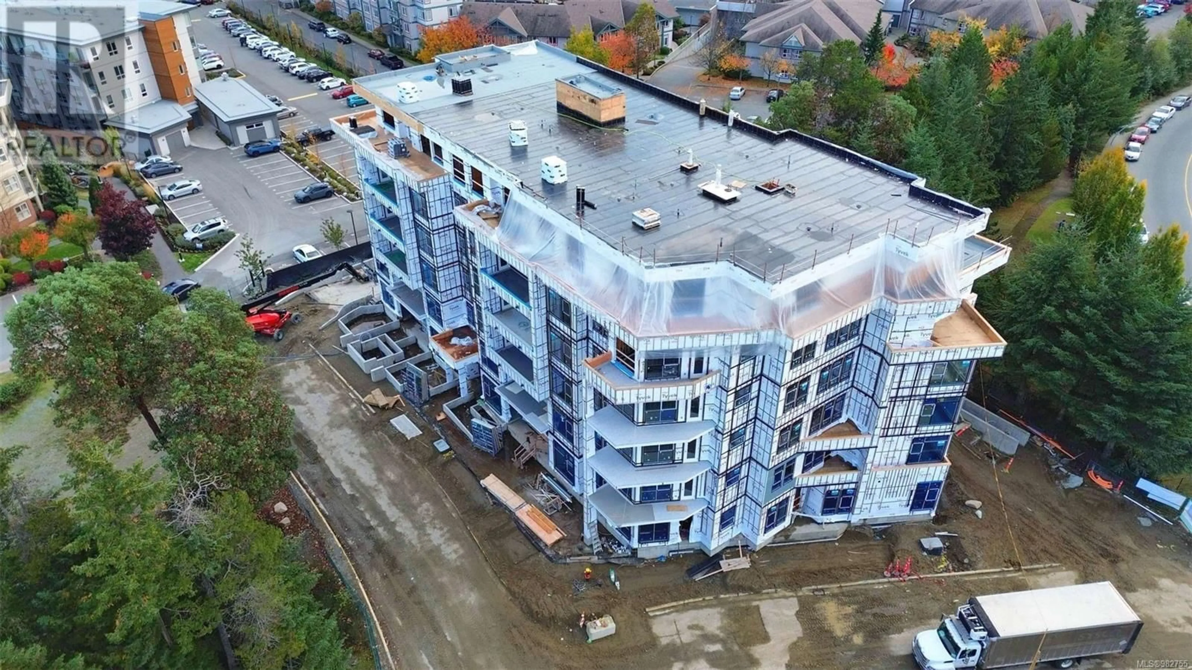 A pic from exterior of the house or condo, the front or back of building for 601 6340 McRobb Ave, Nanaimo British Columbia V9V1L2