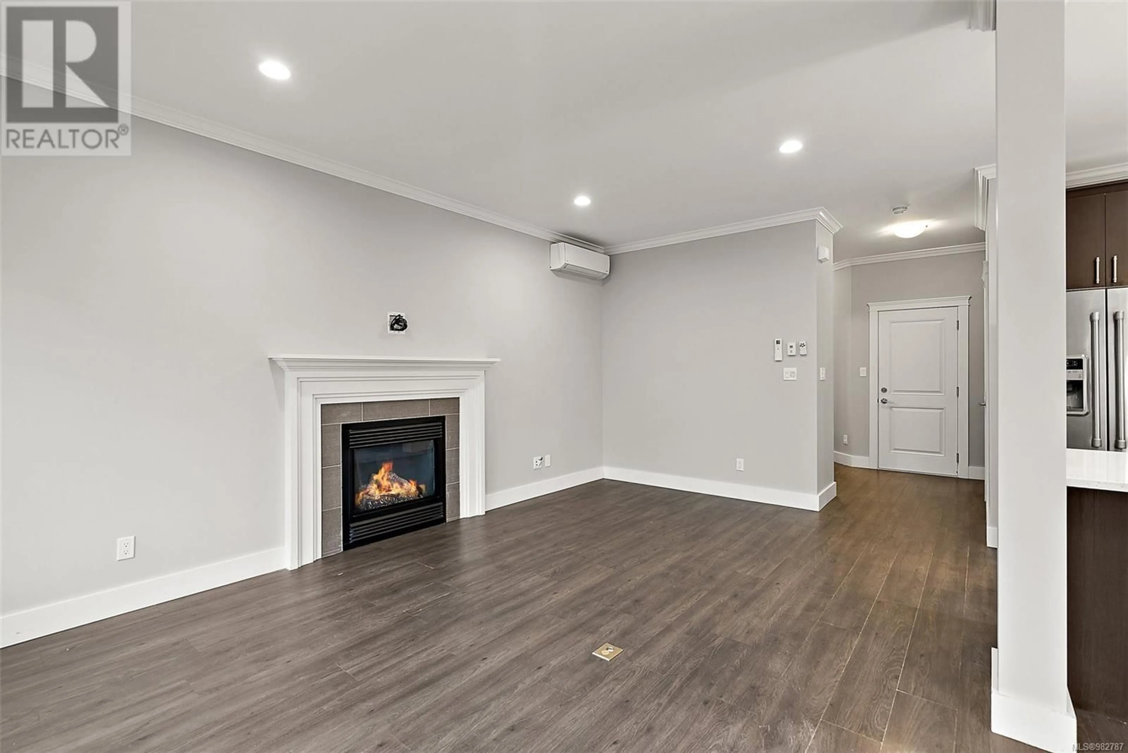 A pic of a room, wood floors for 9385 East Saanich Rd, North Saanich British Columbia V8L0C2