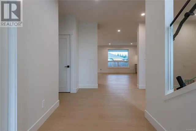 748 Beaver Creek Blvd, Campbell River 5