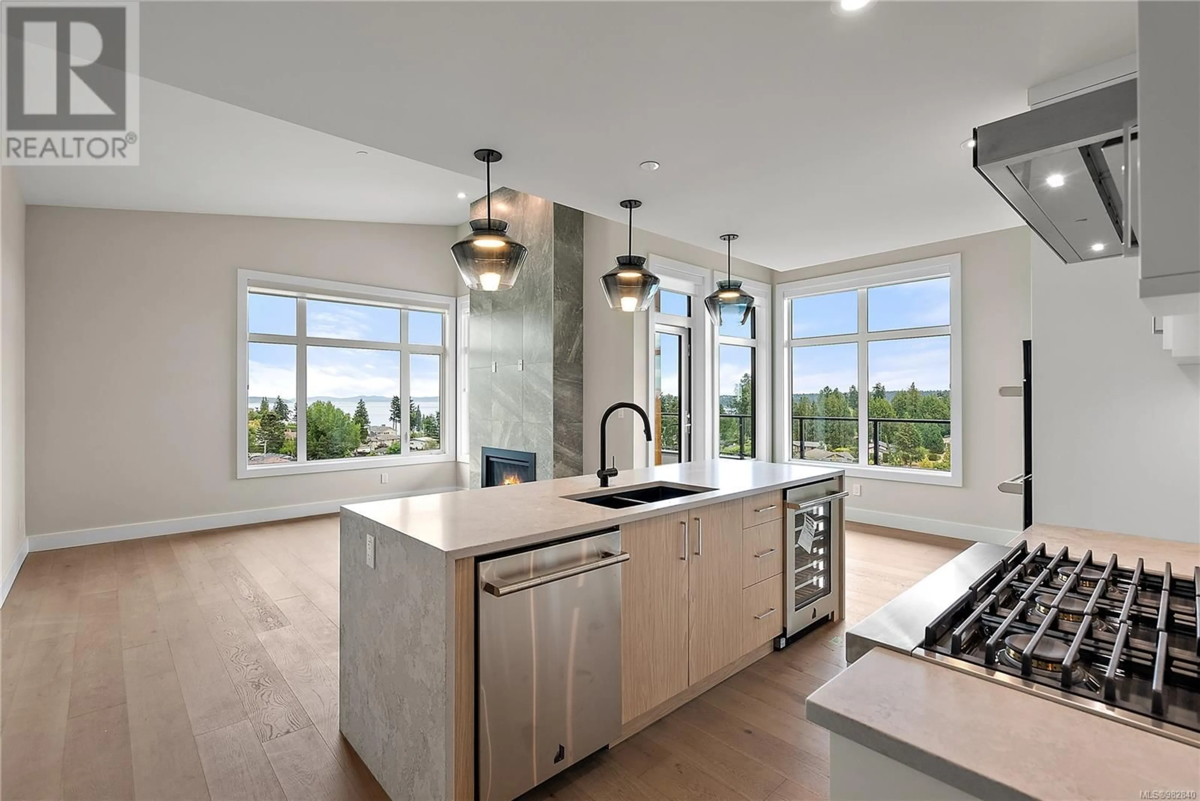 Open concept kitchen, unknown for 103 2520 Hackett Cres, Central Saanich British Columbia V8M0B9