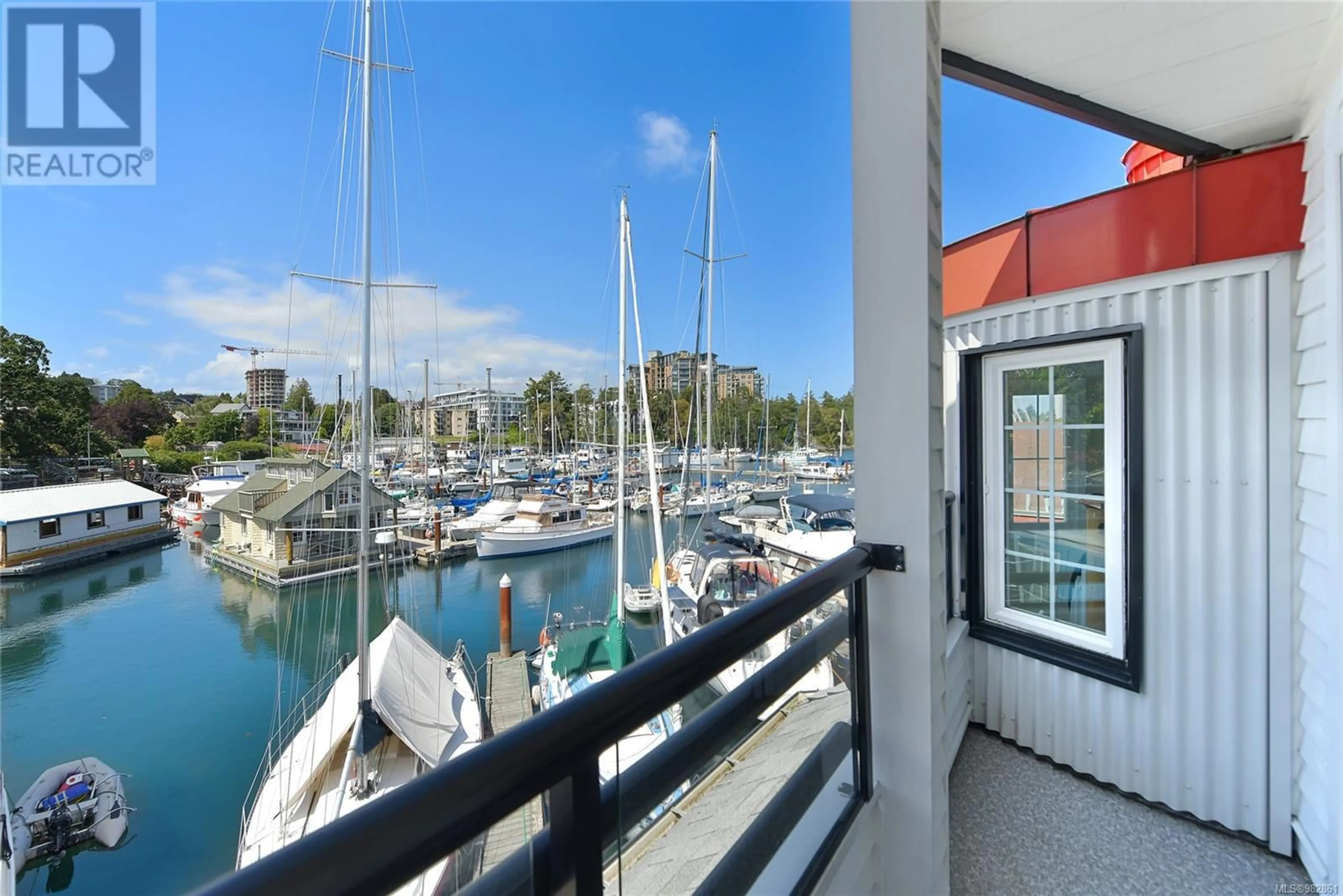 Balcony in the apartment, the street view for 27 453 Head St, Esquimalt British Columbia V9A5S1