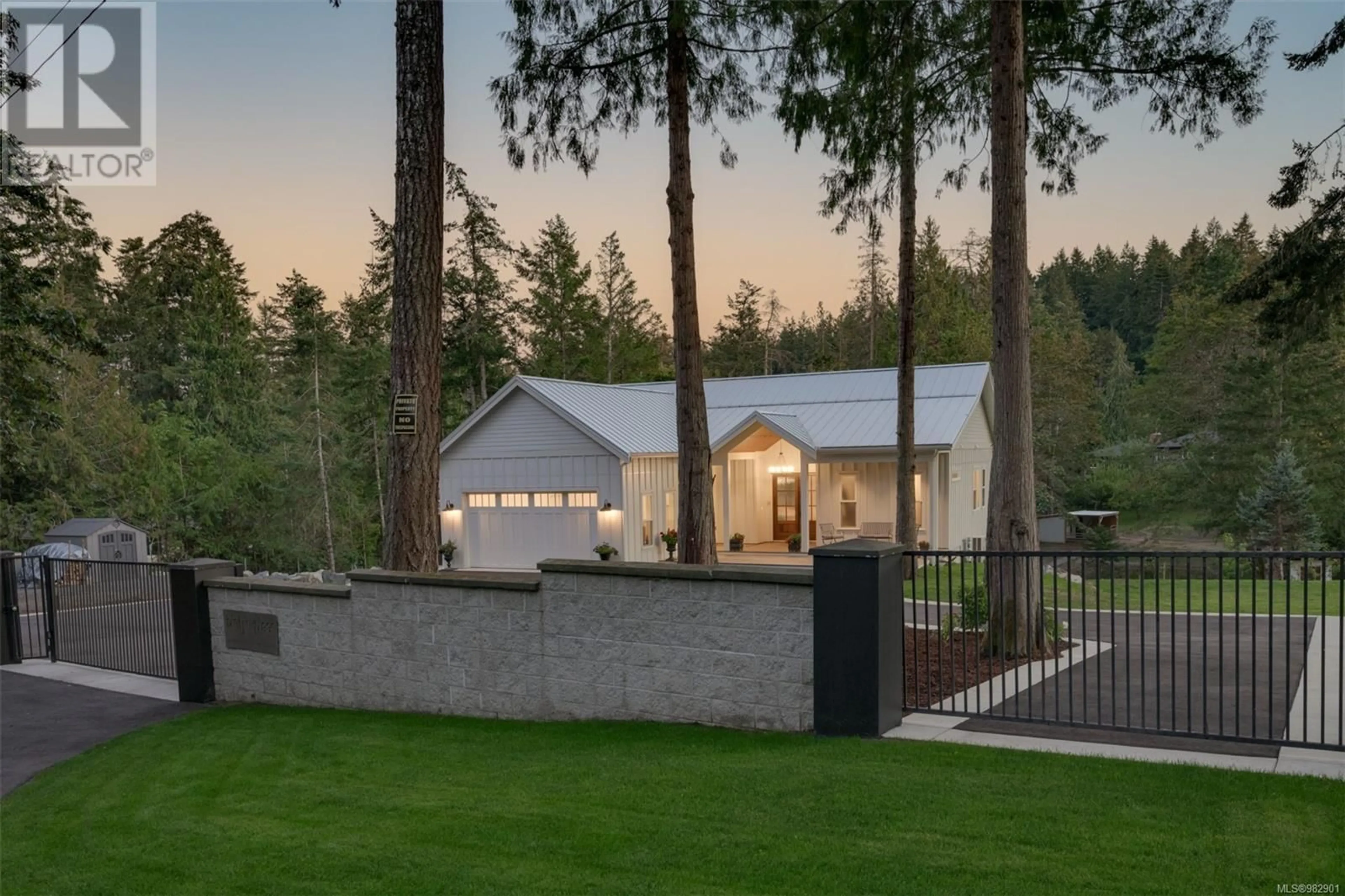 Unknown for 471 GREEN MOUNTAIN ROAD, Saanich British Columbia V9E2B4