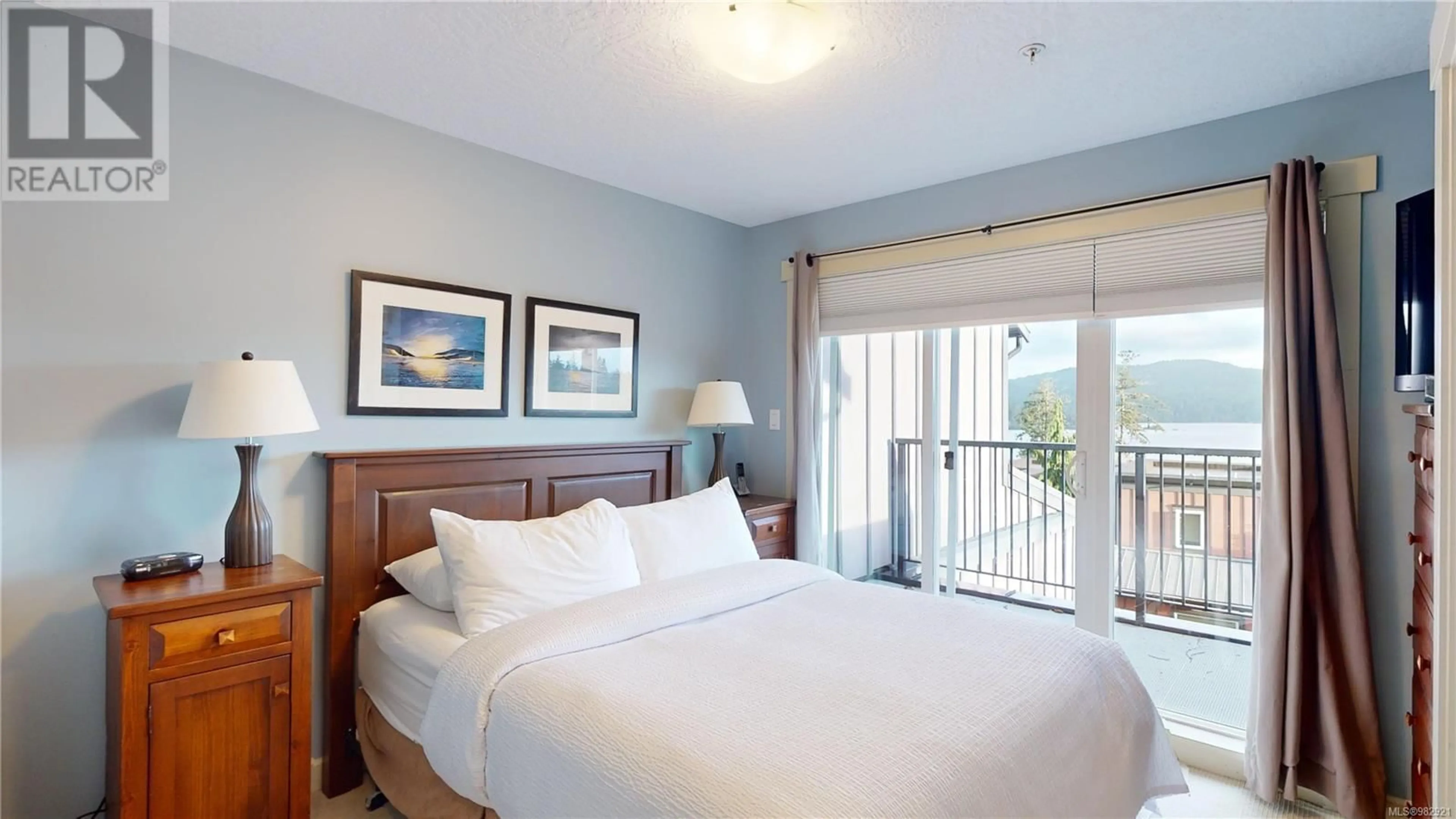 Bedroom with bed, wood/laminate floor for 142 6971 West Coast Rd, Sooke British Columbia V9Z0A1